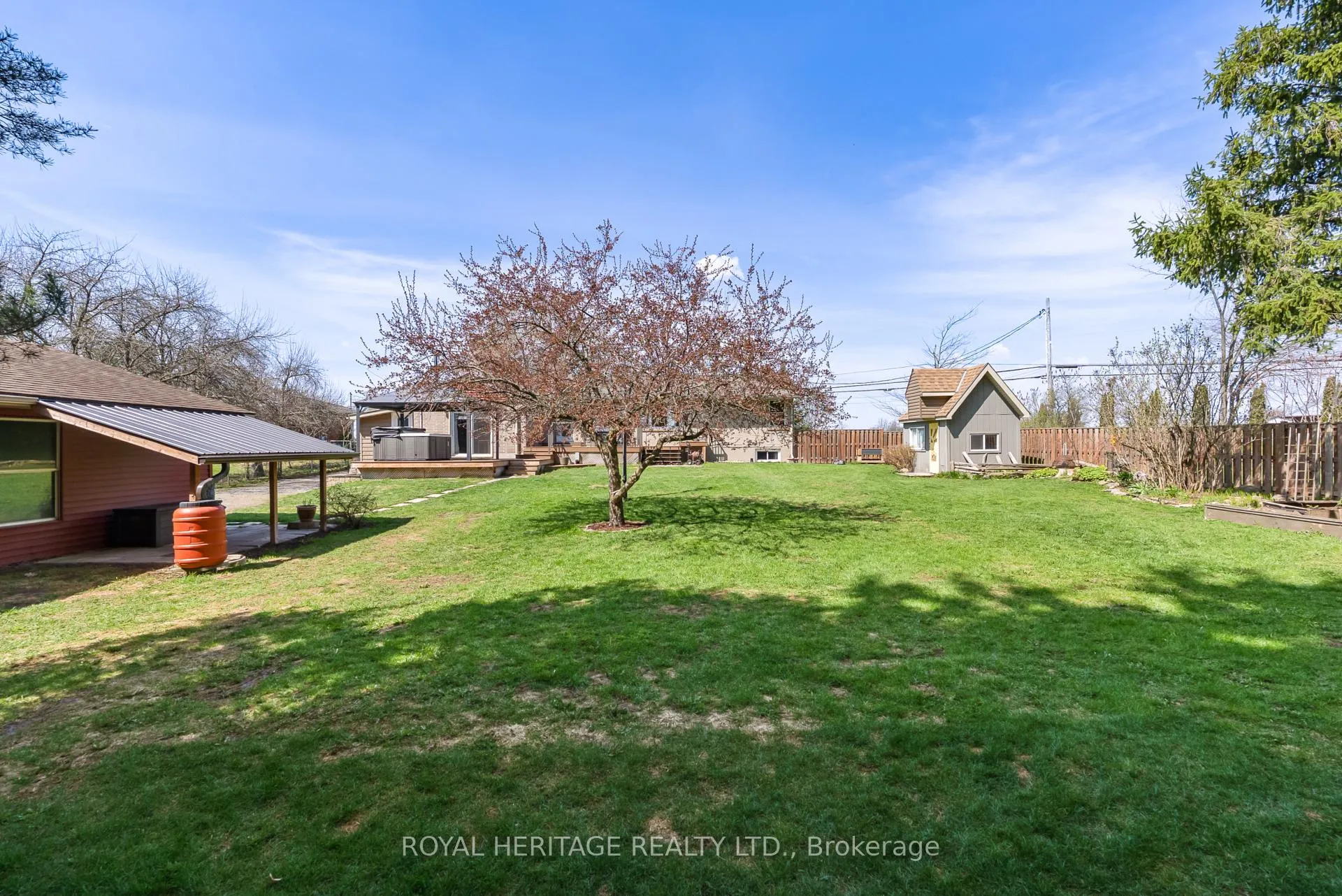 Photo 14 of 4003 Wallace Point Road, Peterborough, Ashburnham Ward 4 — HOMEH