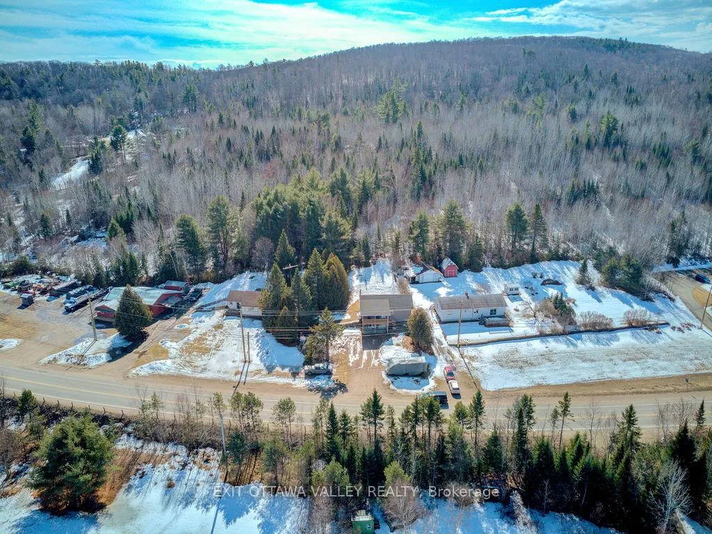 Photo 29 of 39090 Combermere Road, Madawaska Valley, Madawaska Valley — HOMEH