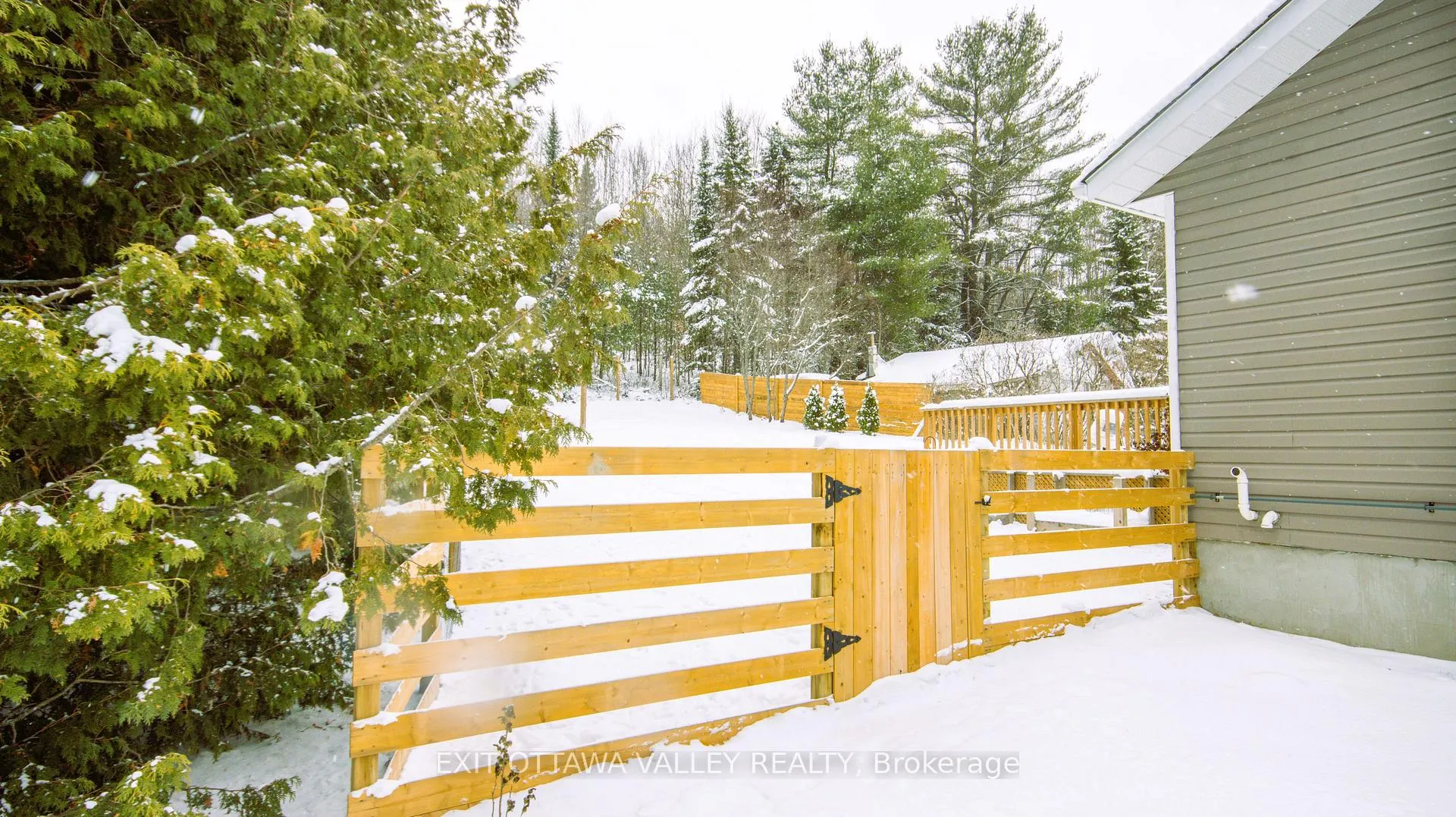 Photo 43 of 39090 Combermere Road, Madawaska Valley, Madawaska Valley — HOMEH