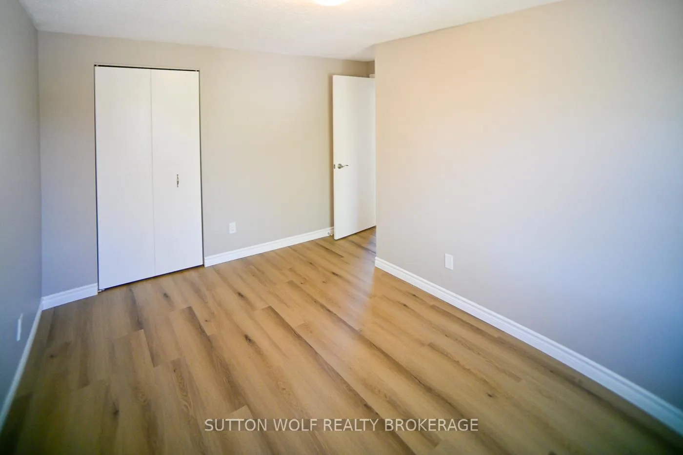 Photo 13 of 190 Southfield Drive, Strathroy-Caradoc, SW — HOMEH