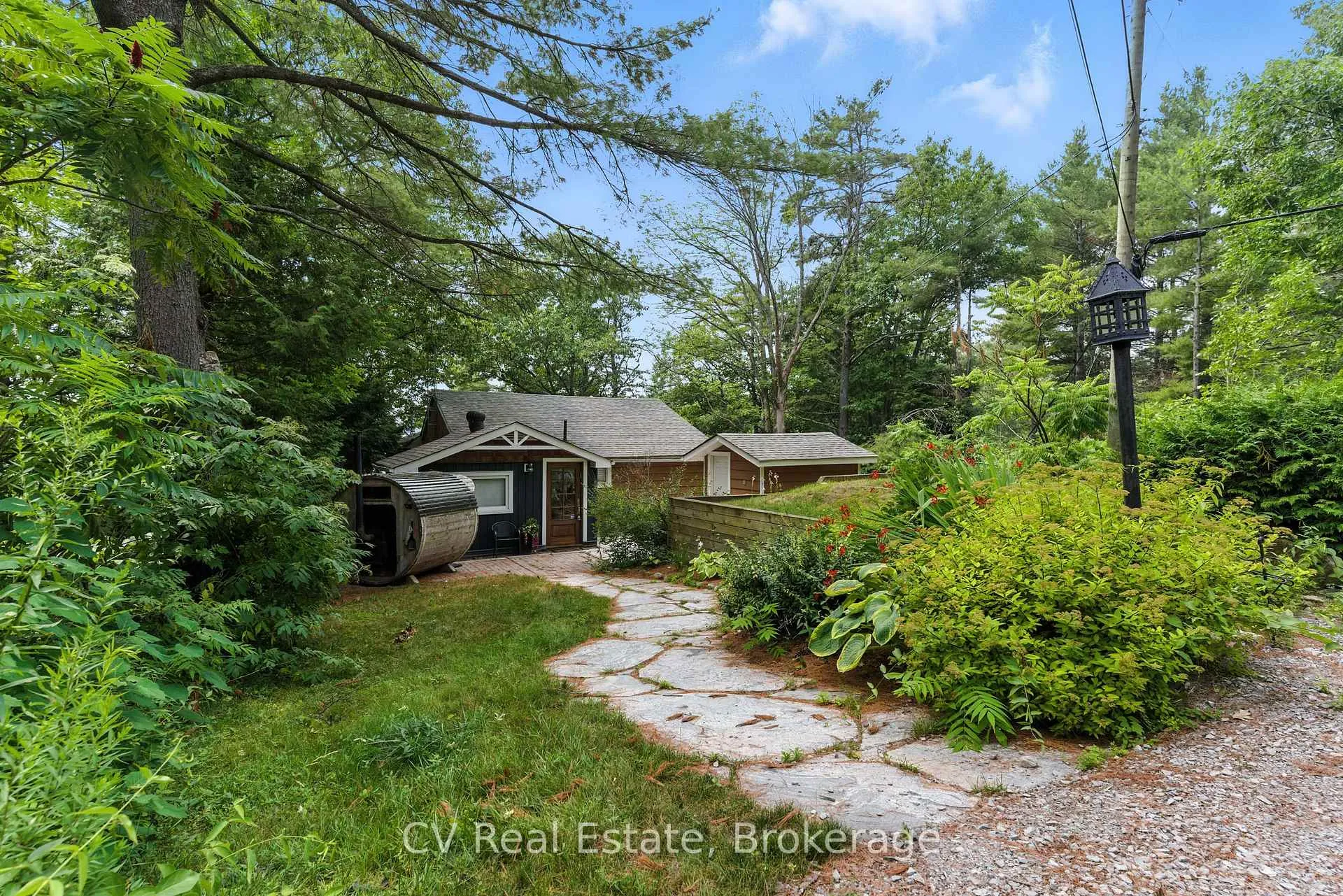 Photo 8 of 1166 Parkers Point Road, Gravenhurst, Muskoka (S) — HOMEH