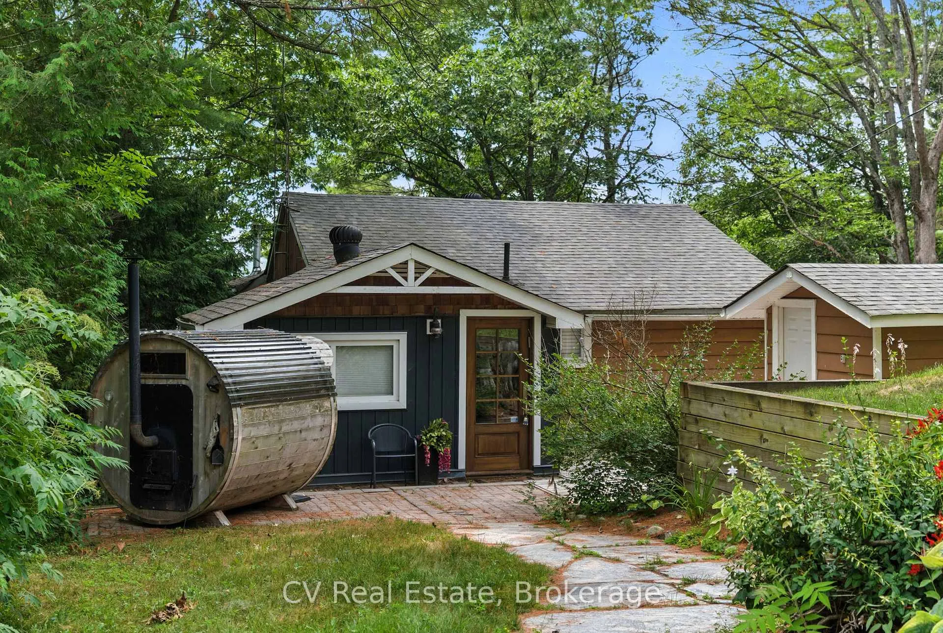 Photo 9 of 1166 Parkers Point Road, Gravenhurst, Muskoka (S) — HOMEH