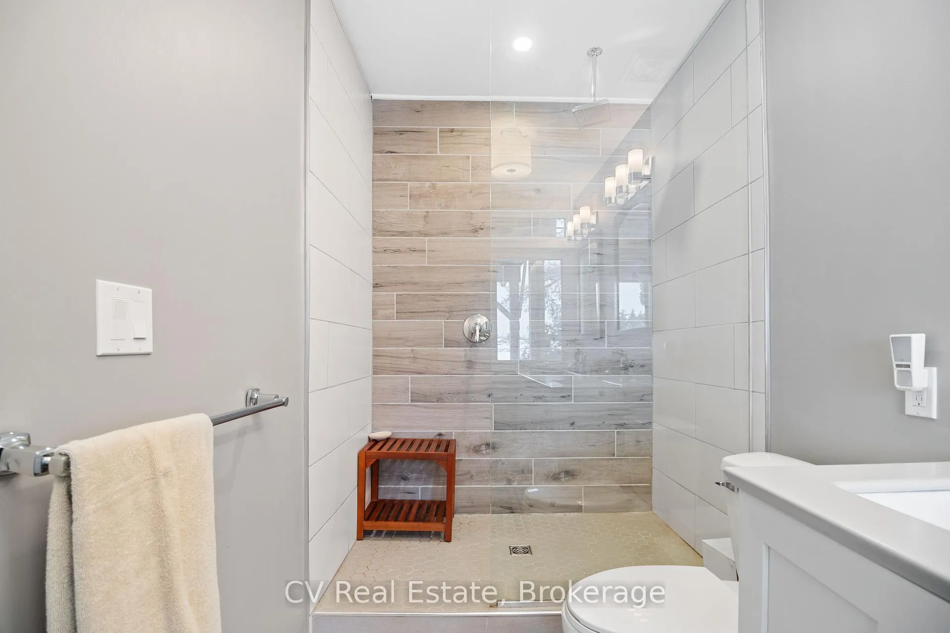 Photo 32 of 1166 Parkers Point Road, Gravenhurst, Muskoka (S) — HOMEH