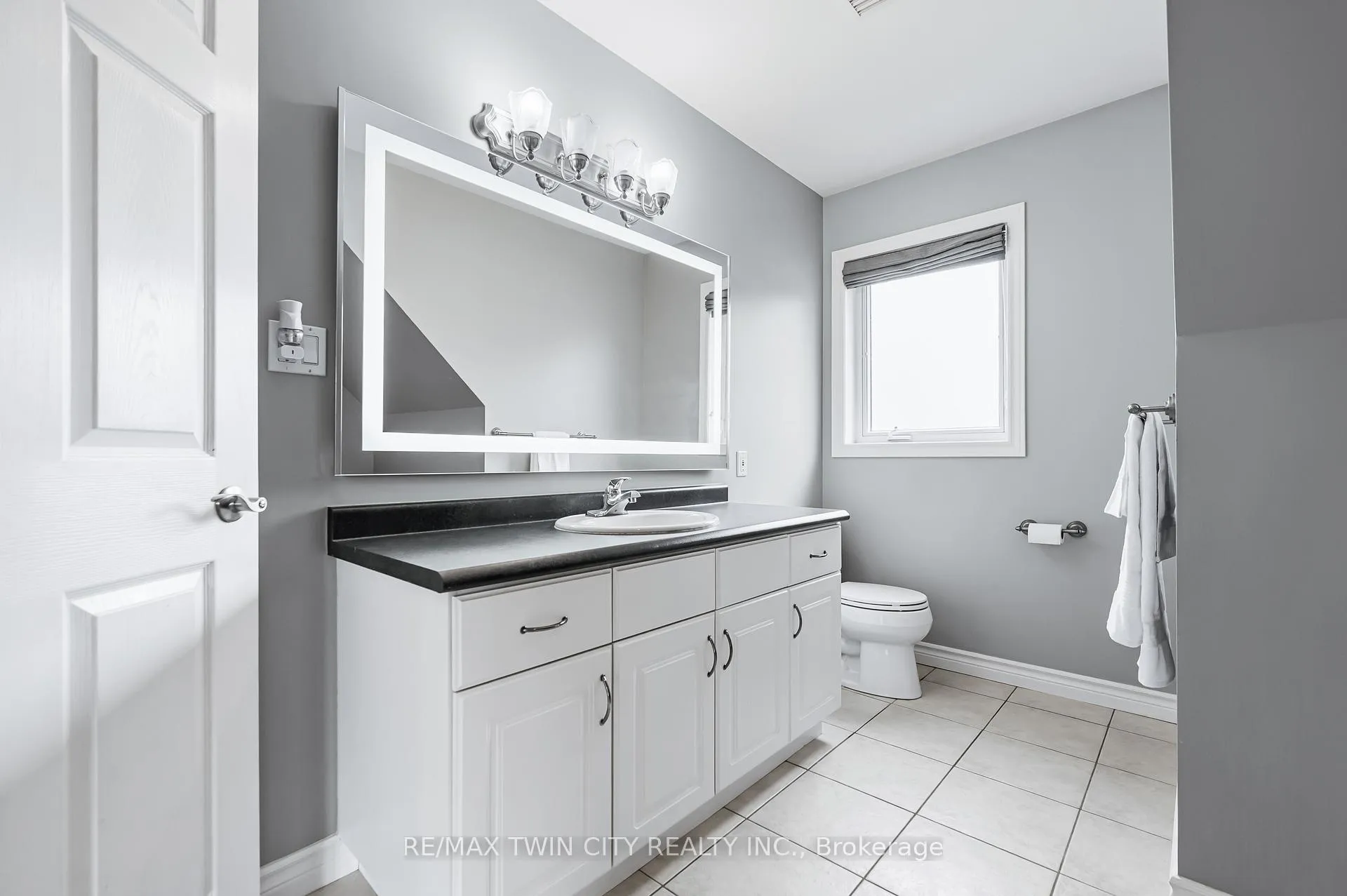 Photo 25 of 18 Weberlyn Crescent, Woolwich — HOMEH