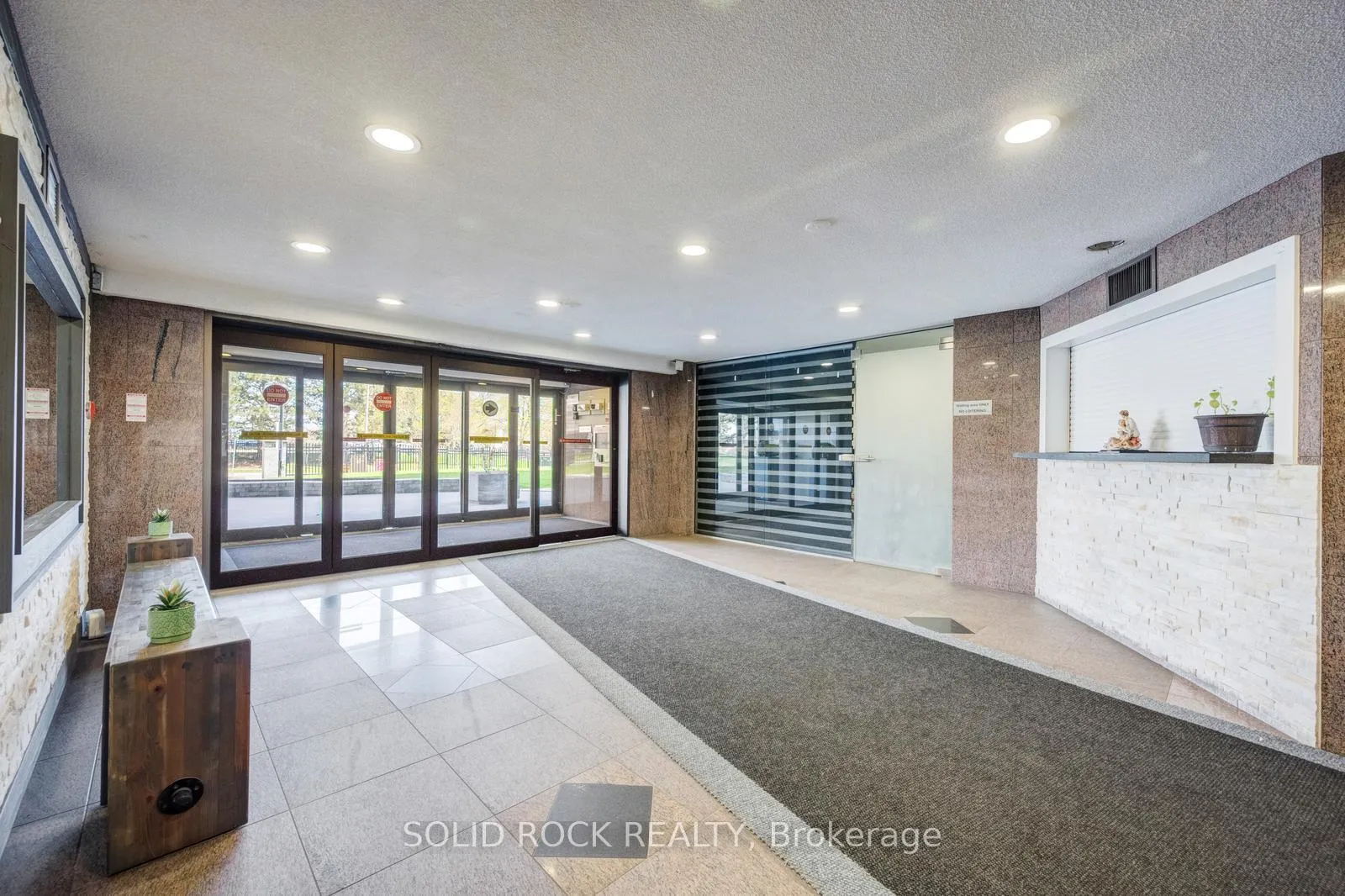 Photo 3 of Unit 610, 4 Lisa Street, Brampton, Queen Street Corridor — HOMEH
