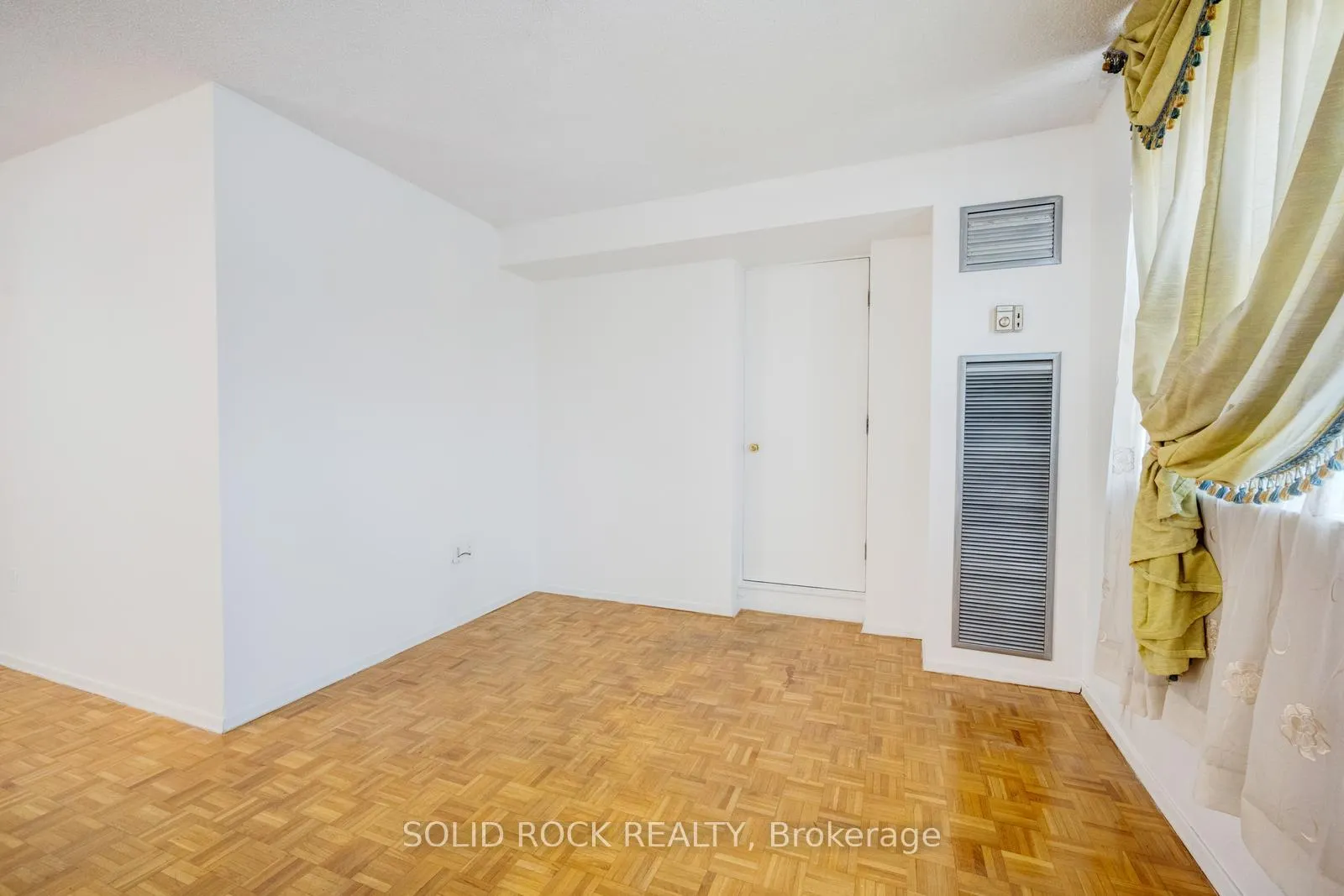 Photo 9 of Unit 610, 4 Lisa Street, Brampton, Queen Street Corridor — HOMEH