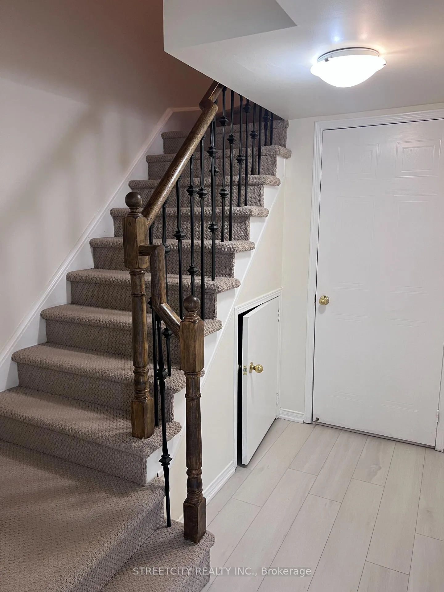 Photo 12 of Unit 329, 4975 Southampton Drive, Mississauga, Churchill Meadows — HOMEH