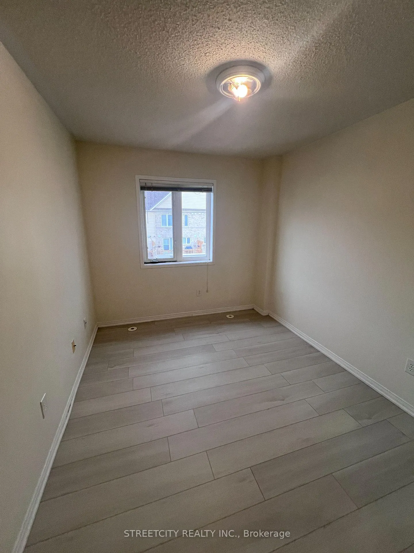 Photo 20 of Unit 329, 4975 Southampton Drive, Mississauga, Churchill Meadows — HOMEH