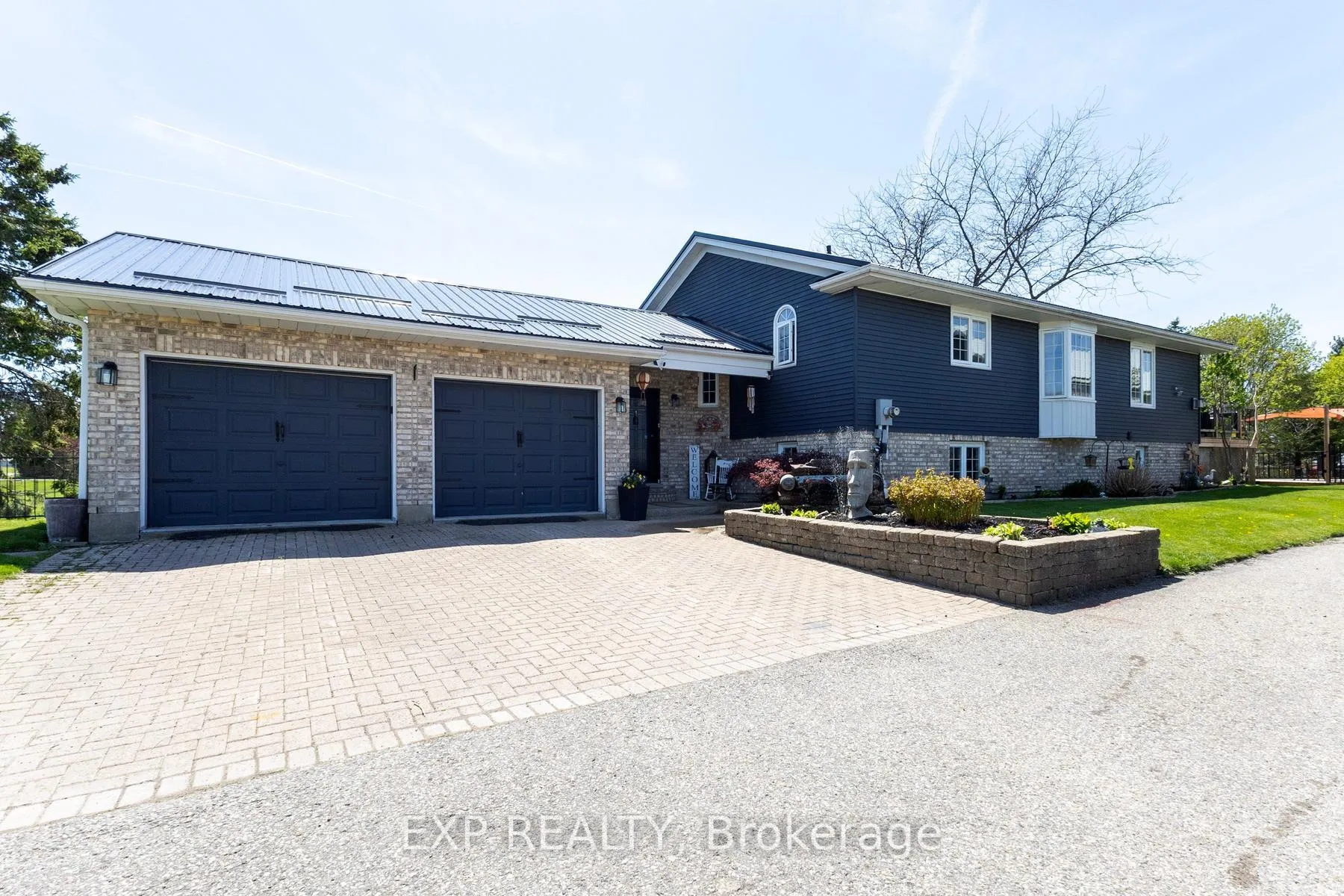 Photo 1 of 9127 Hacienda Road, Malahide, Rural Malahide — HOMEH