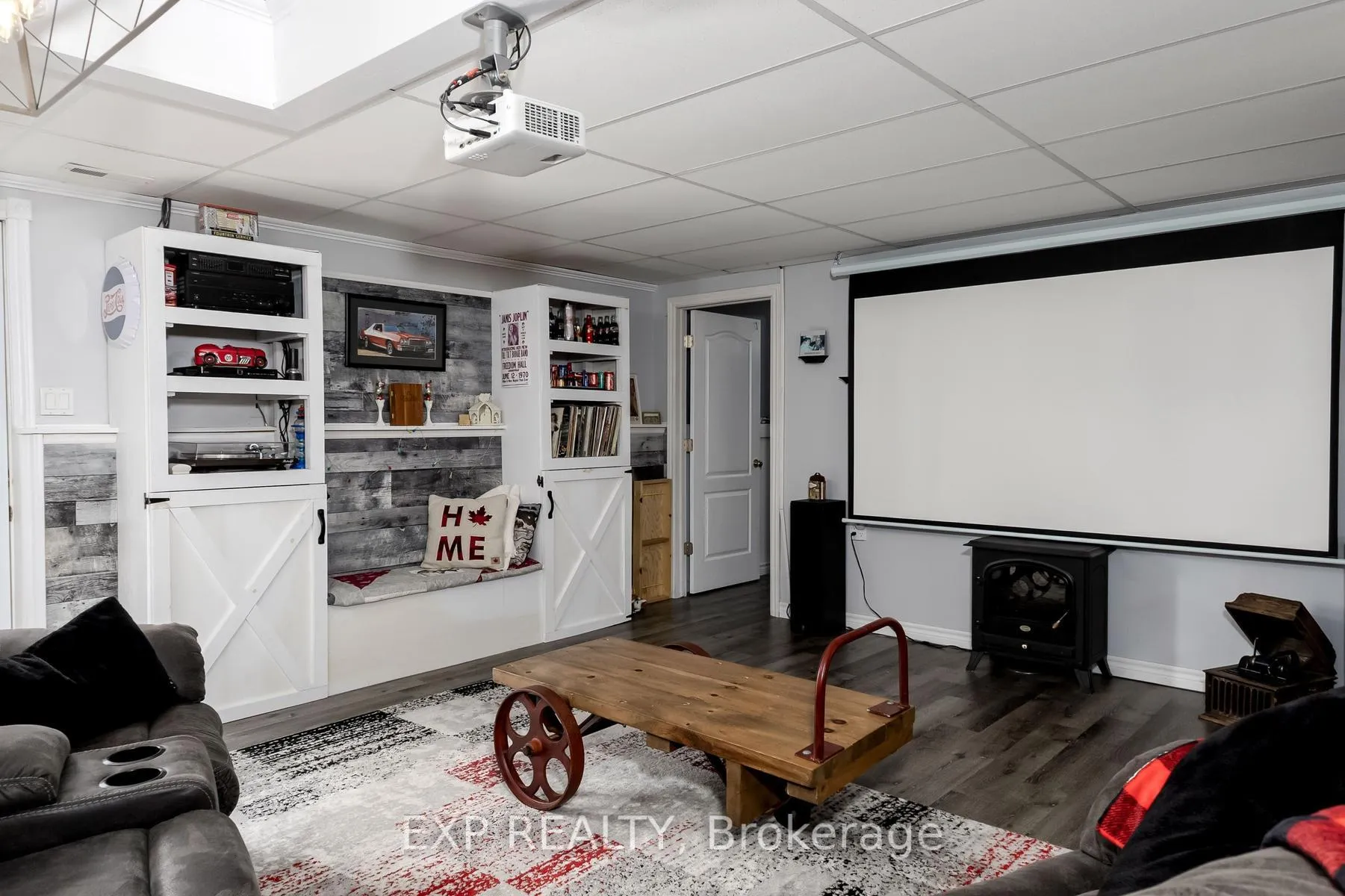 Photo 23 of 9127 Hacienda Road, Malahide, Rural Malahide — HOMEH