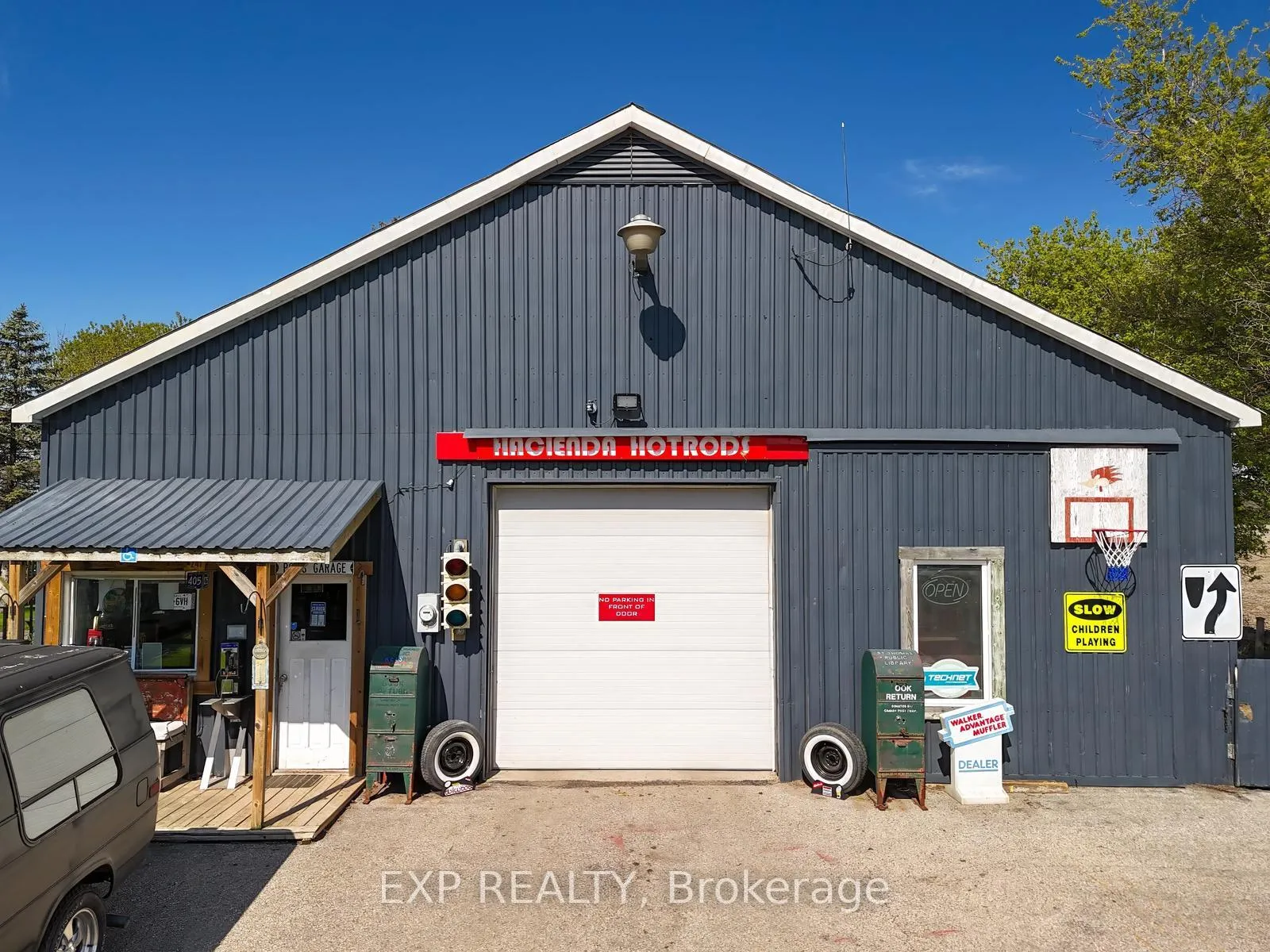 Photo 27 of 9127 Hacienda Road, Malahide, Rural Malahide — HOMEH