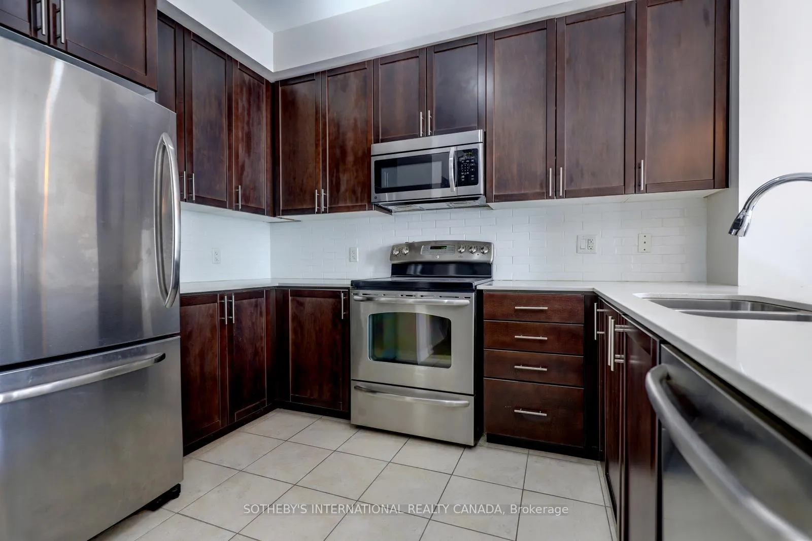 Photo 5 of Unit 78, 165 Hampshire Way, Milton, Dempsey — HOMEH