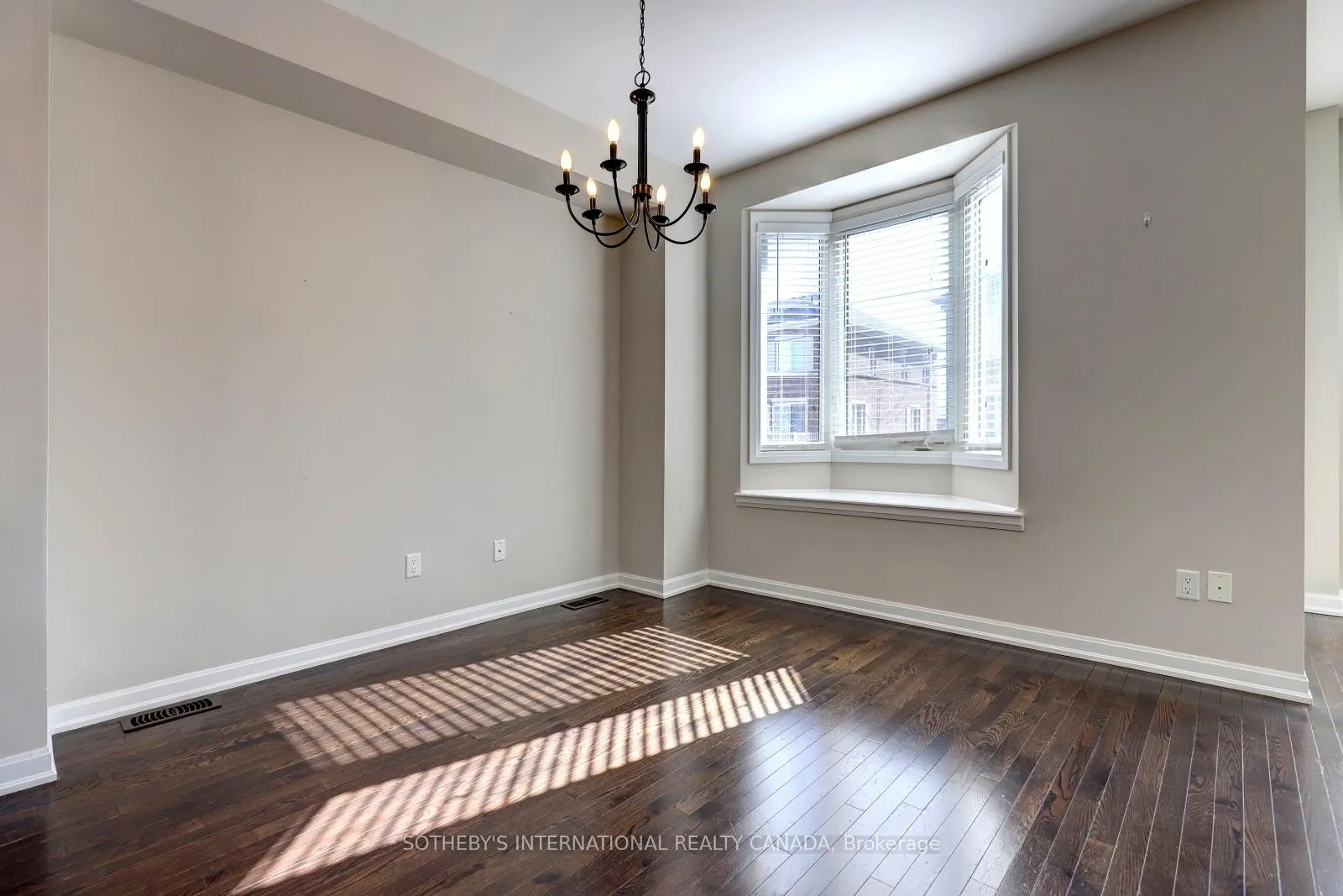 Photo 10 of Unit 78, 165 Hampshire Way, Milton, Dempsey — HOMEH