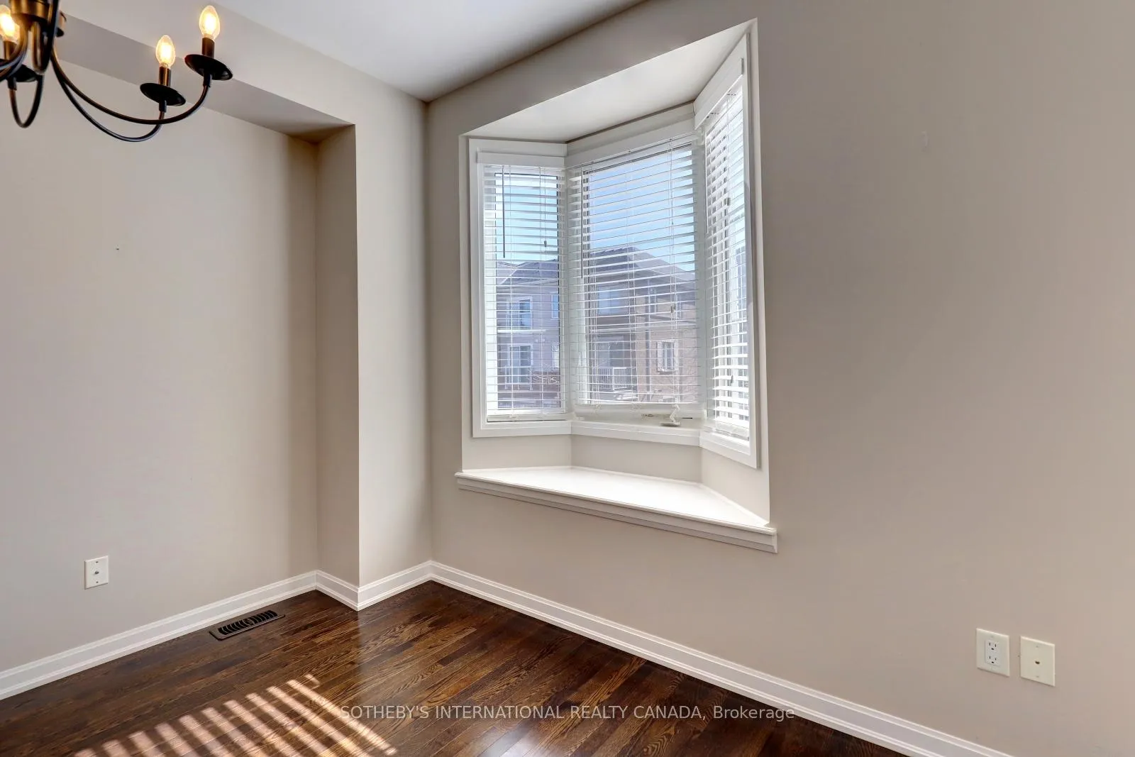 Photo 12 of Unit 78, 165 Hampshire Way, Milton, Dempsey — HOMEH