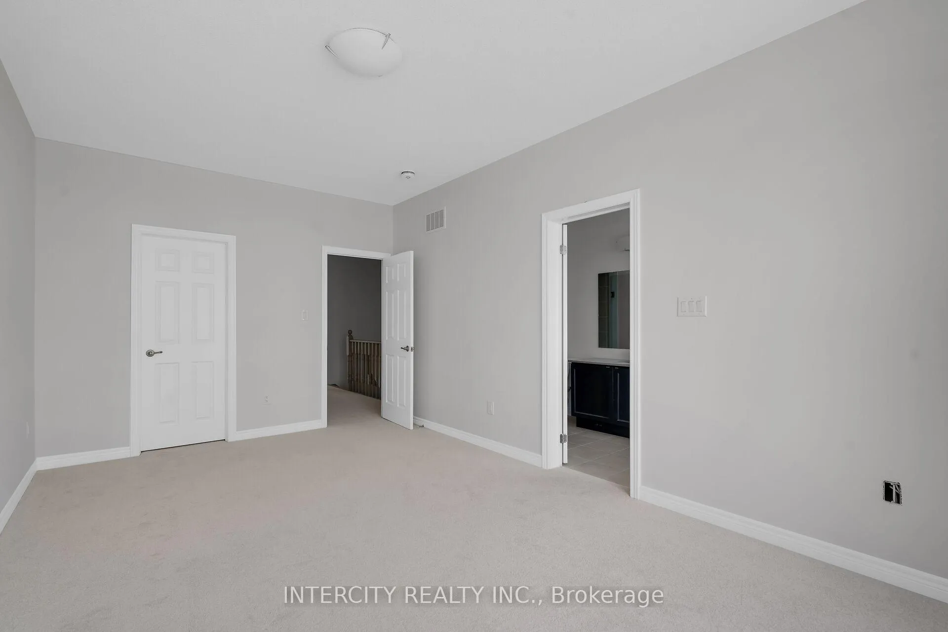 Photo 18 of 176 Mumbai Drive, Markham, Middlefield — HOMEH