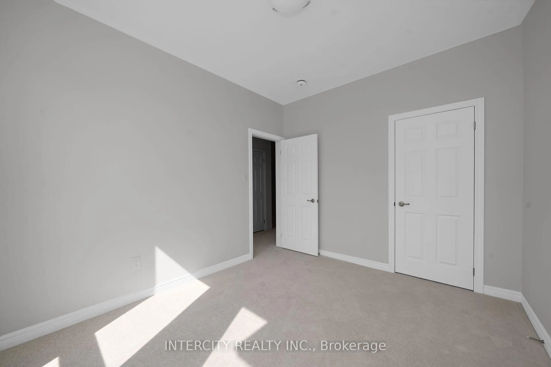Photo 22 of 176 Mumbai Drive, Markham, Middlefield — HOMEH