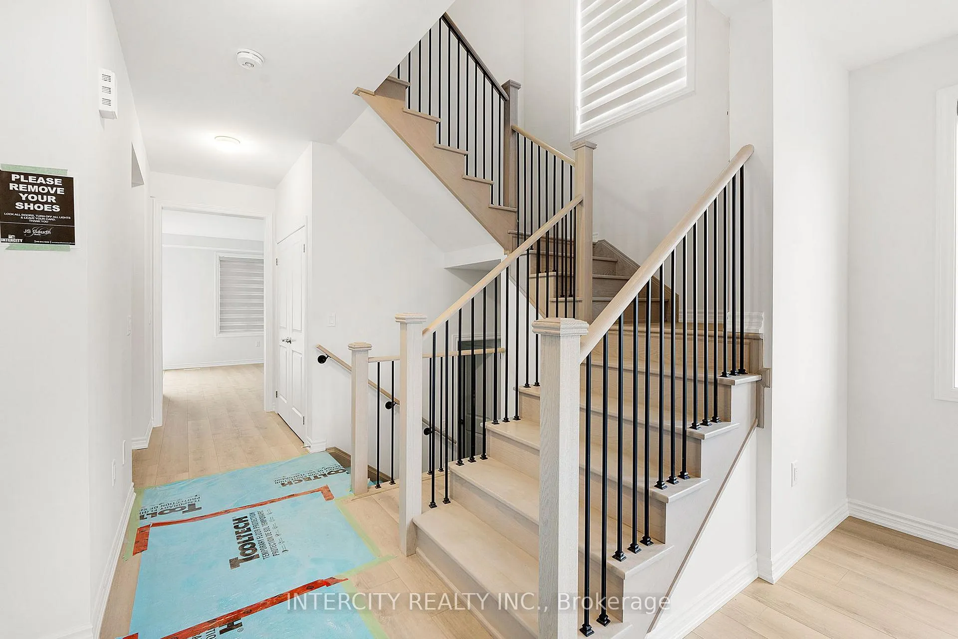 Photo 6 of 48 Watkins Road, Brampton, Sandringham-Wellington North — HOMEH