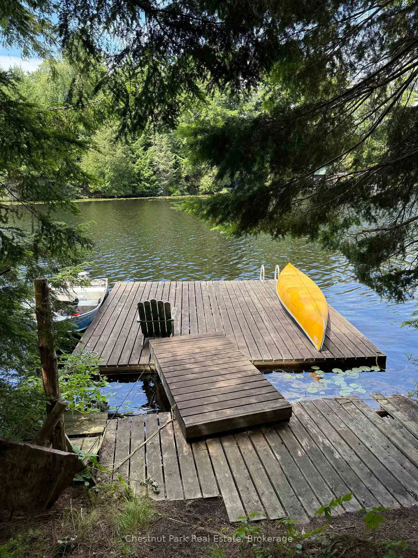 Photo 12 of Unit APL1136E, 19 Cache Lake, South Algonquin — HOMEH