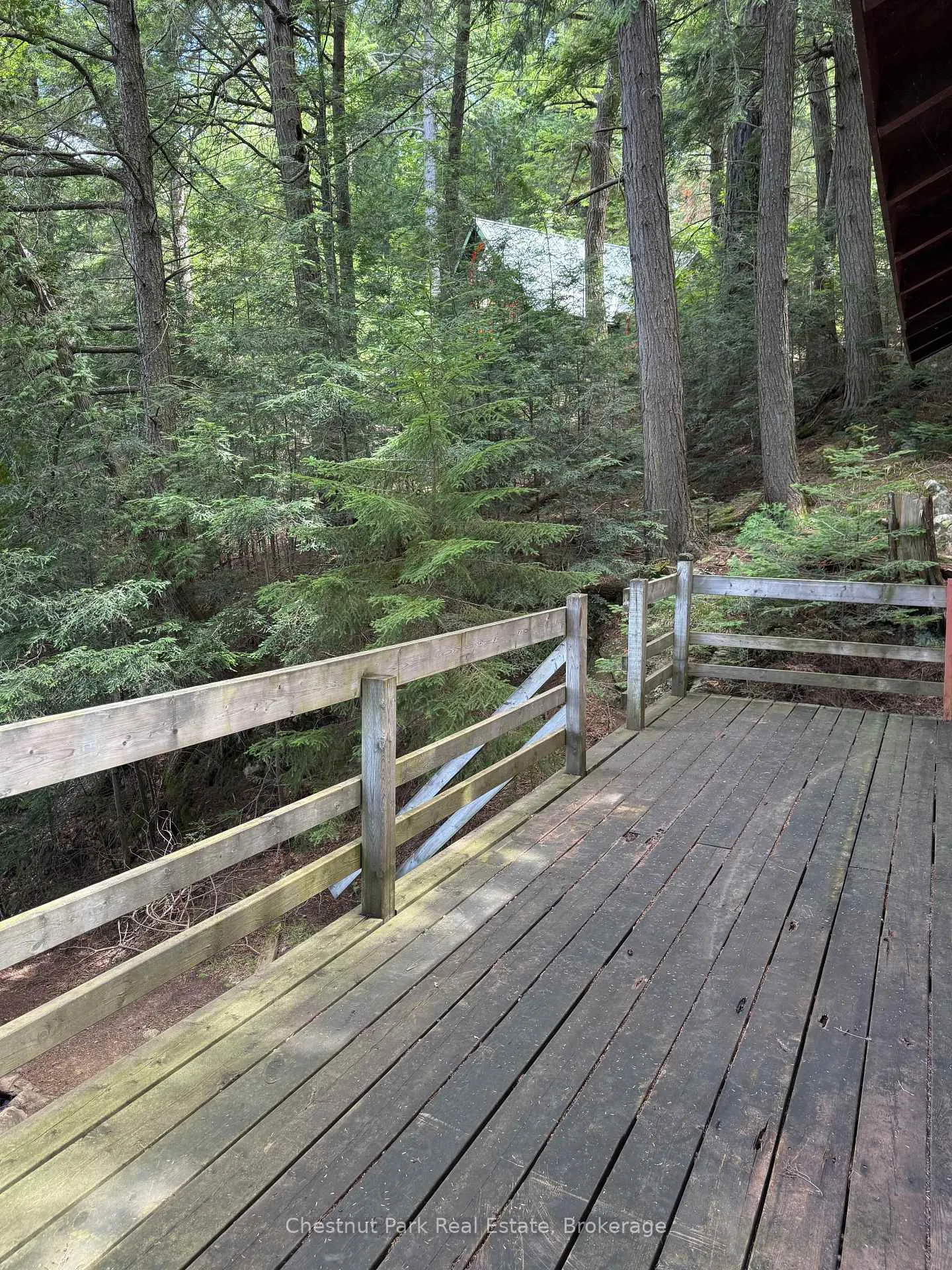 Photo 15 of Unit APL1136E, 19 Cache Lake, South Algonquin — HOMEH