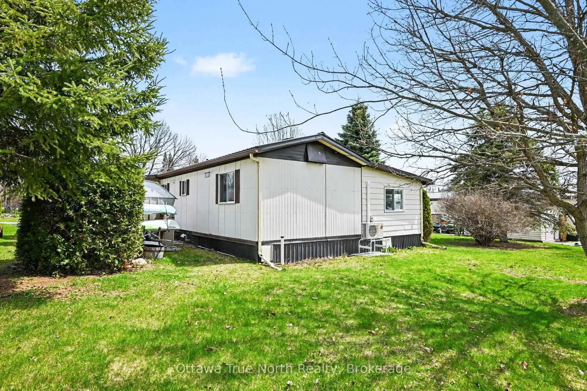 Photo 22 of 15 Hardwood Lane, McNab/Braeside, Mcnab/Braeside Twps — HOMEH
