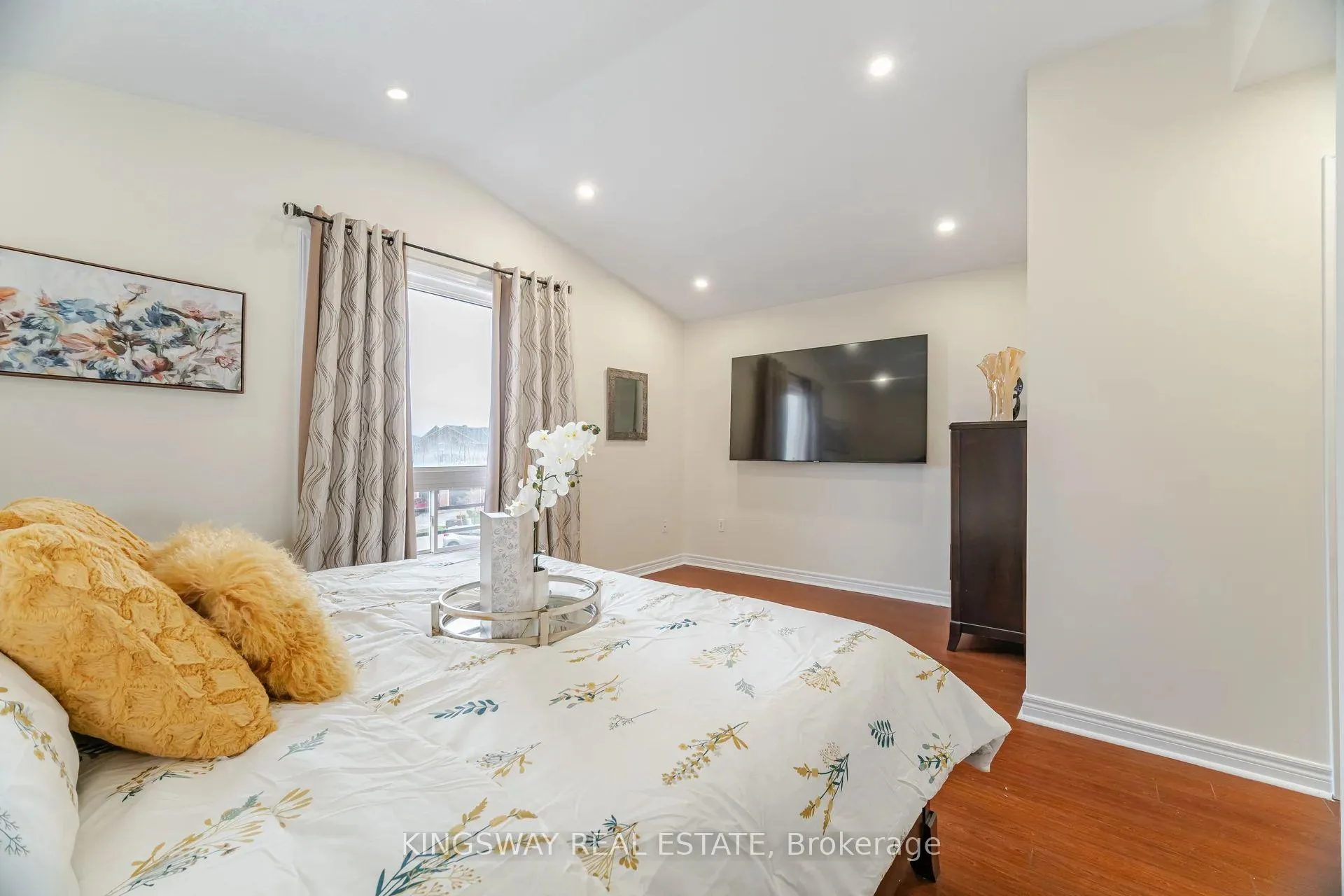 Photo 27 of 803 Khan Crescent, Mississauga, East Credit — HOMEH