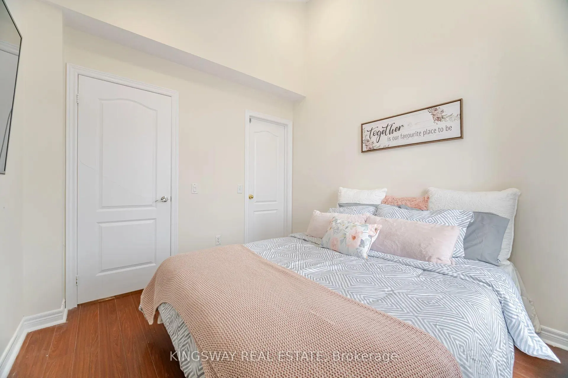Photo 33 of 803 Khan Crescent, Mississauga, East Credit — HOMEH