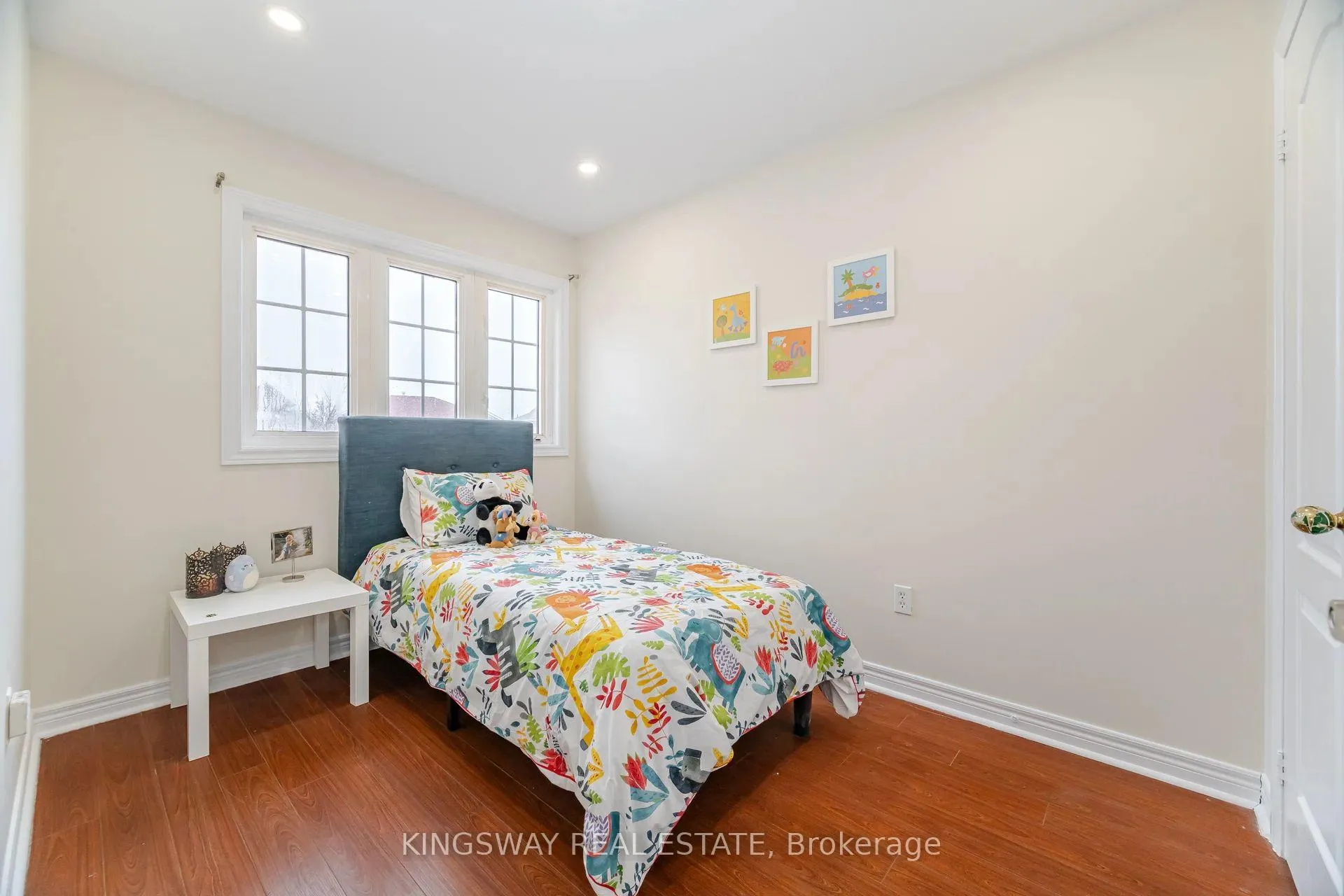Photo 34 of 803 Khan Crescent, Mississauga, East Credit — HOMEH