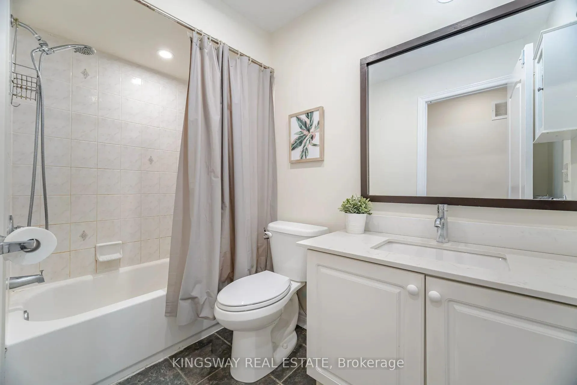 Photo 37 of 803 Khan Crescent, Mississauga, East Credit — HOMEH
