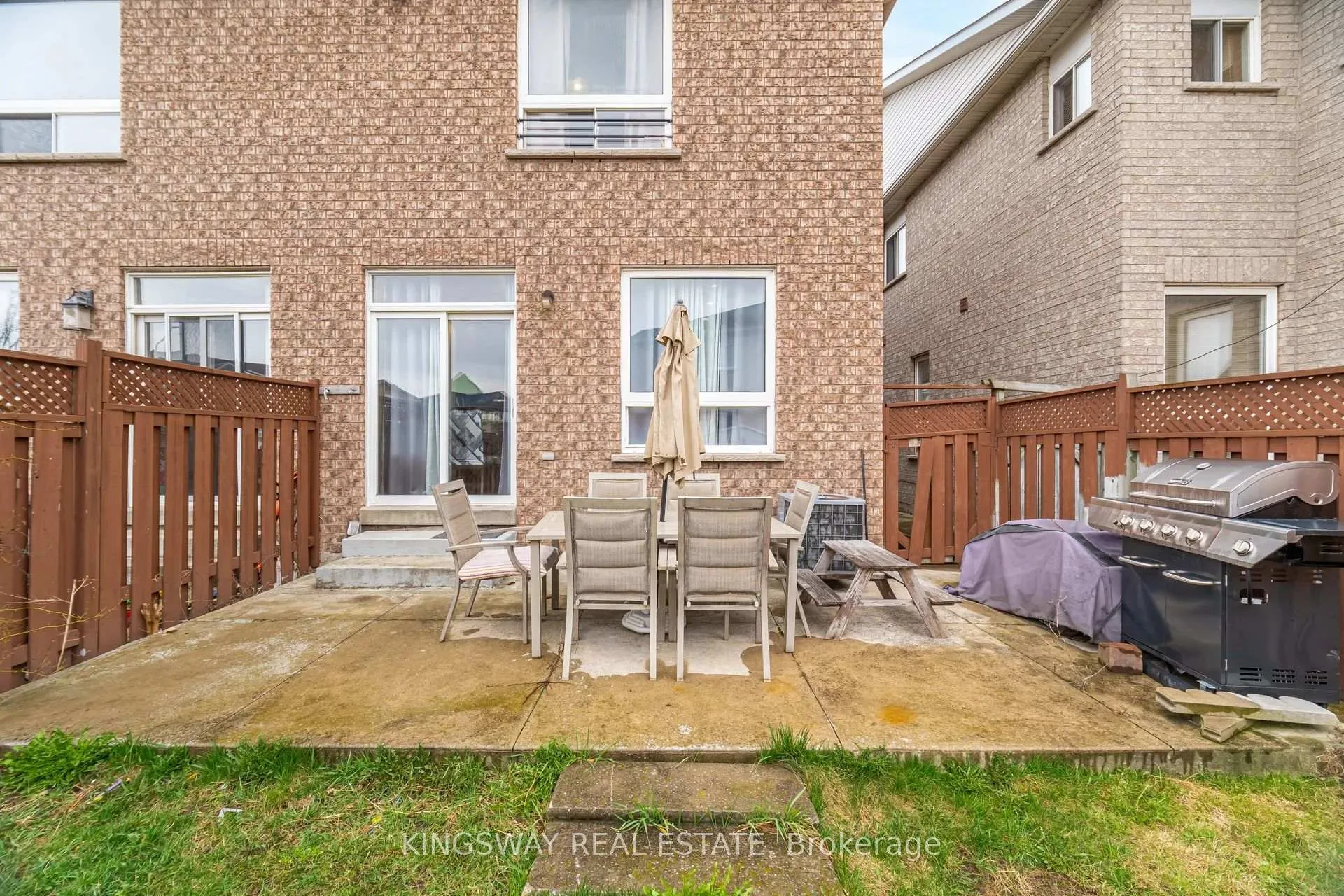 Photo 39 of 803 Khan Crescent, Mississauga, East Credit — HOMEH