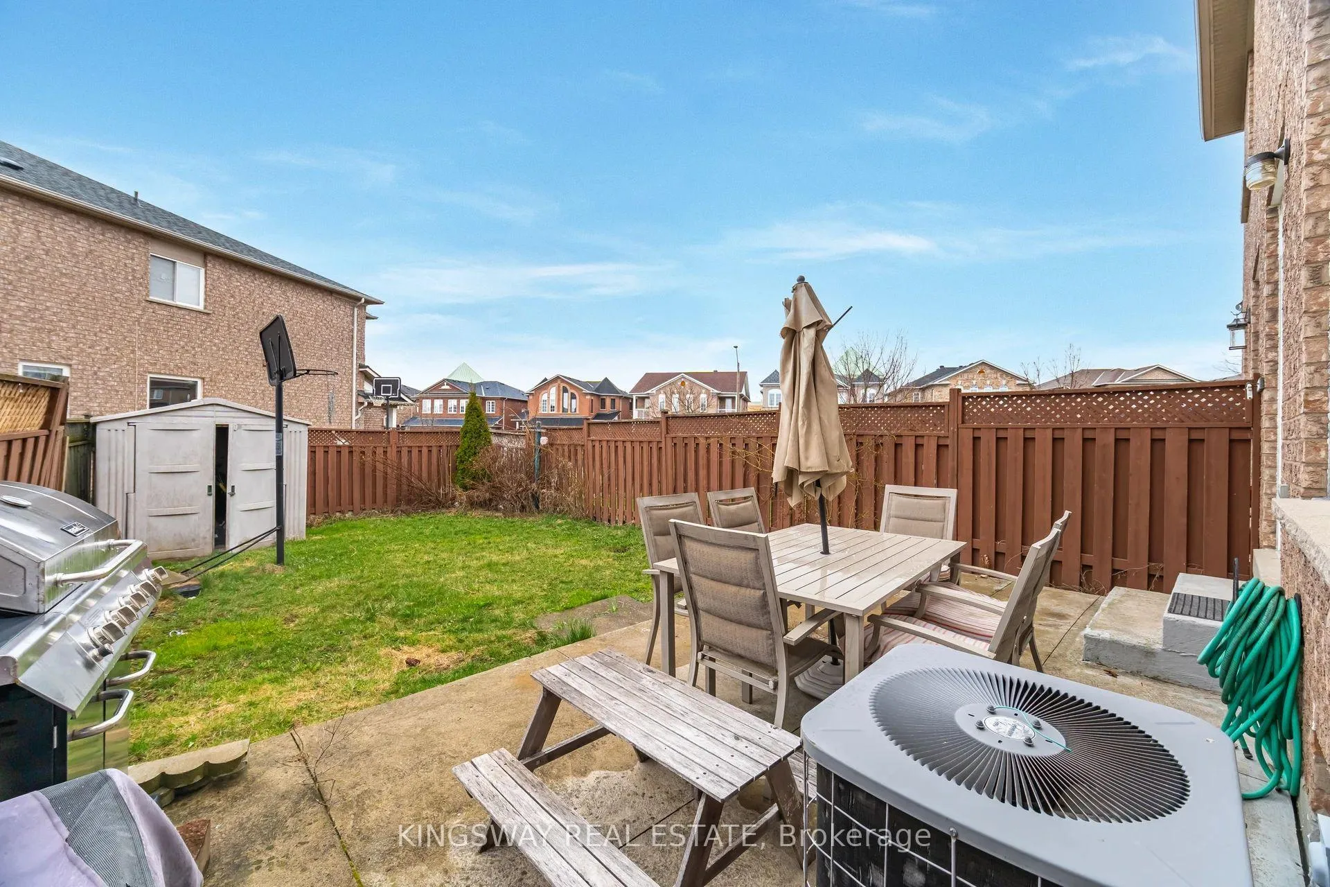 Photo 40 of 803 Khan Crescent, Mississauga, East Credit — HOMEH
