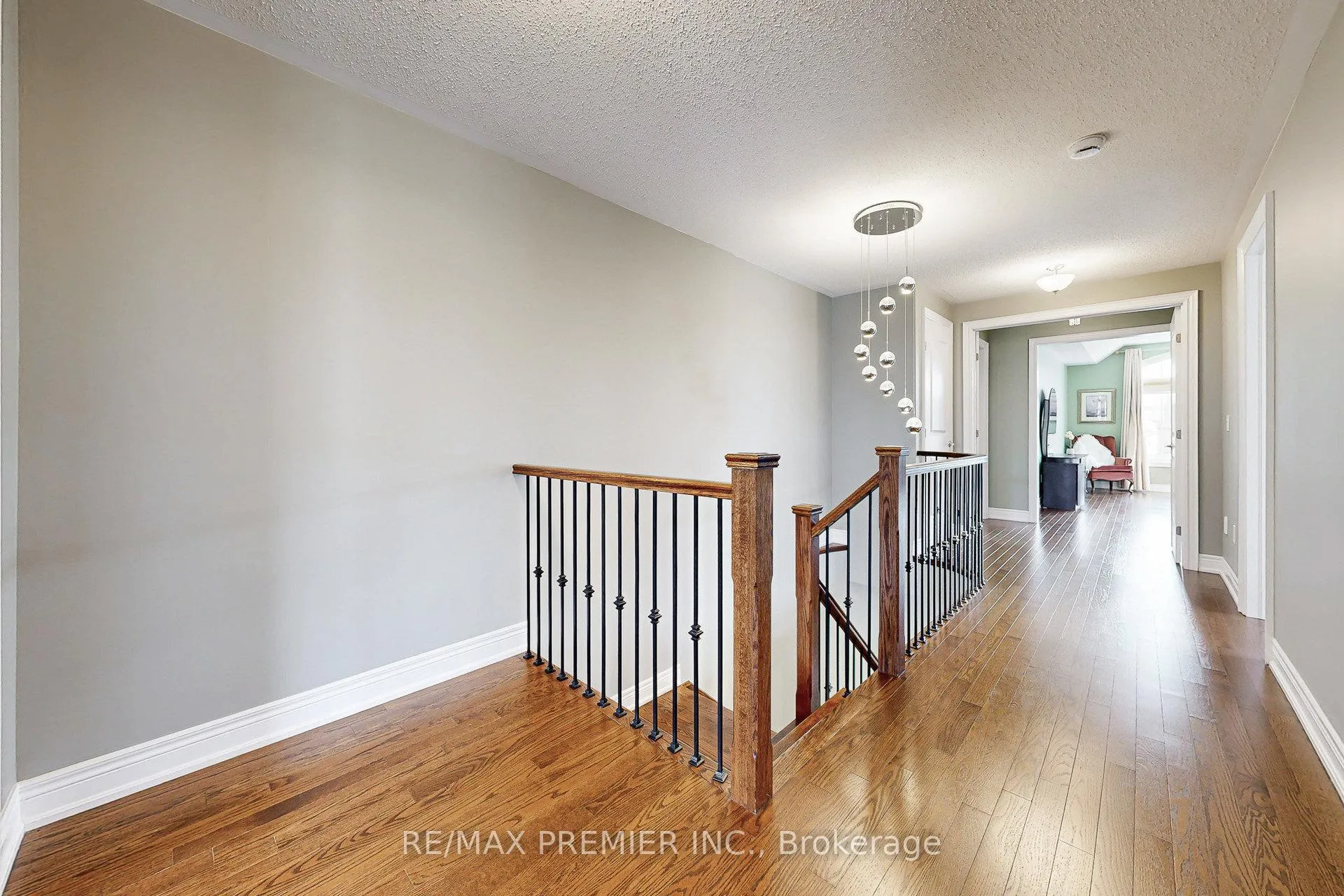 Photo 21 of 28 Rivoli Drive, Vaughan, Vellore Village — HOMEH