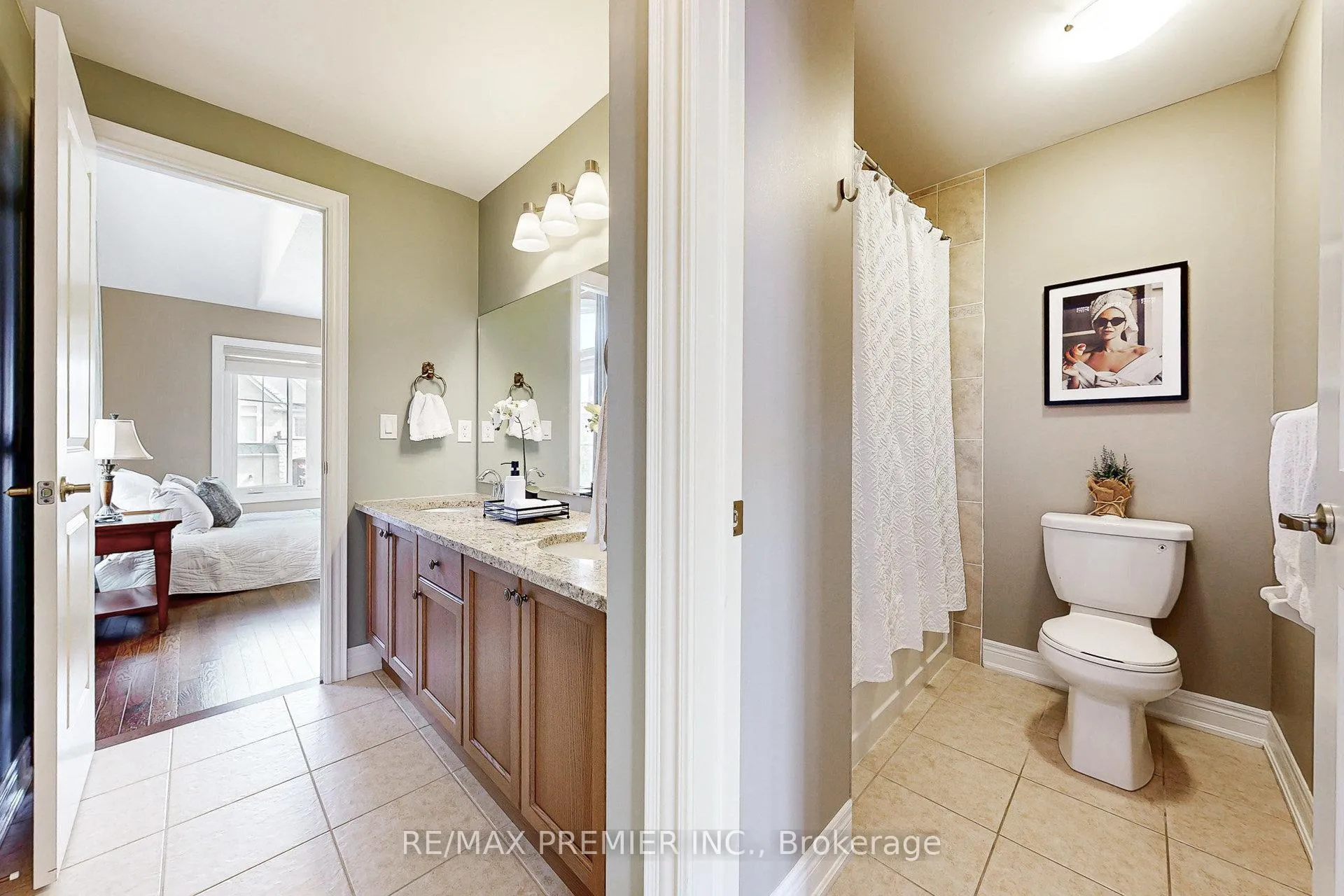 Photo 29 of 28 Rivoli Drive, Vaughan, Vellore Village — HOMEH