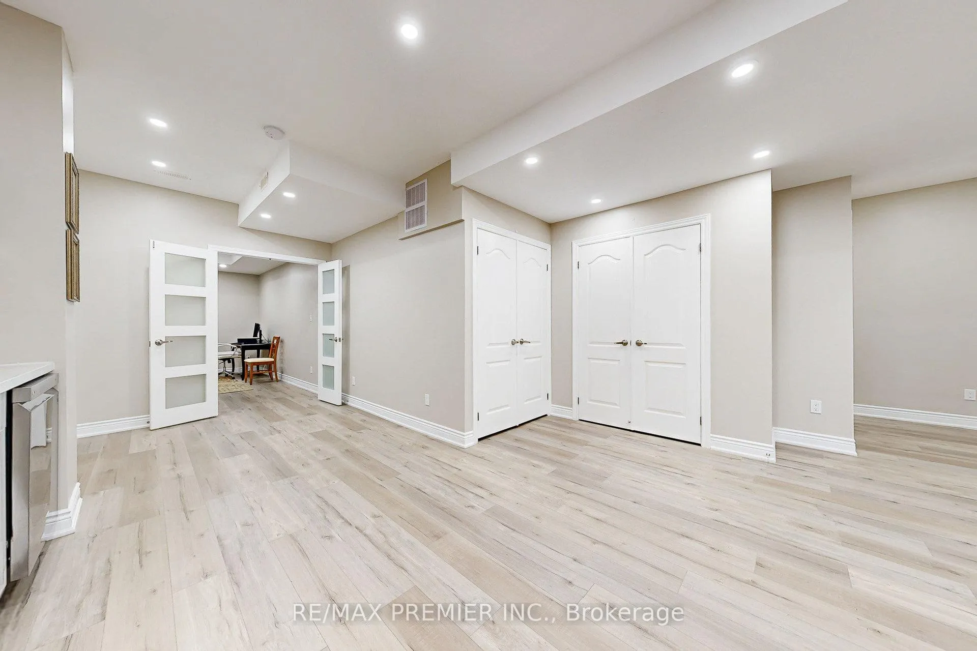 Photo 39 of 28 Rivoli Drive, Vaughan, Vellore Village — HOMEH
