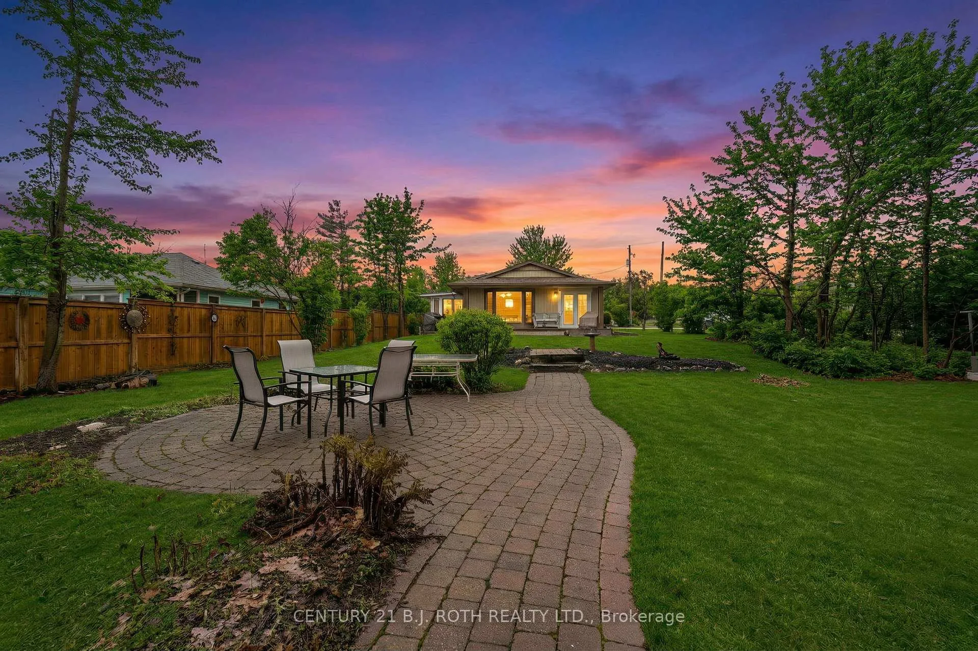 Photo 2 of 31 O'Connell Lane, Oro-Medonte, Rural Oro-Medonte — HOMEH