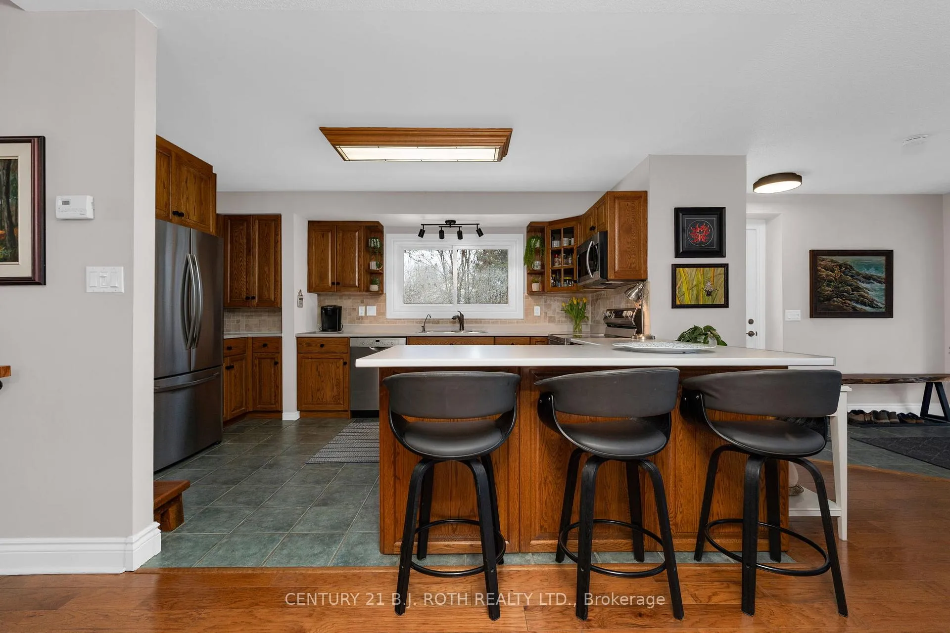Photo 11 of 31 O'Connell Lane, Oro-Medonte, Rural Oro-Medonte — HOMEH