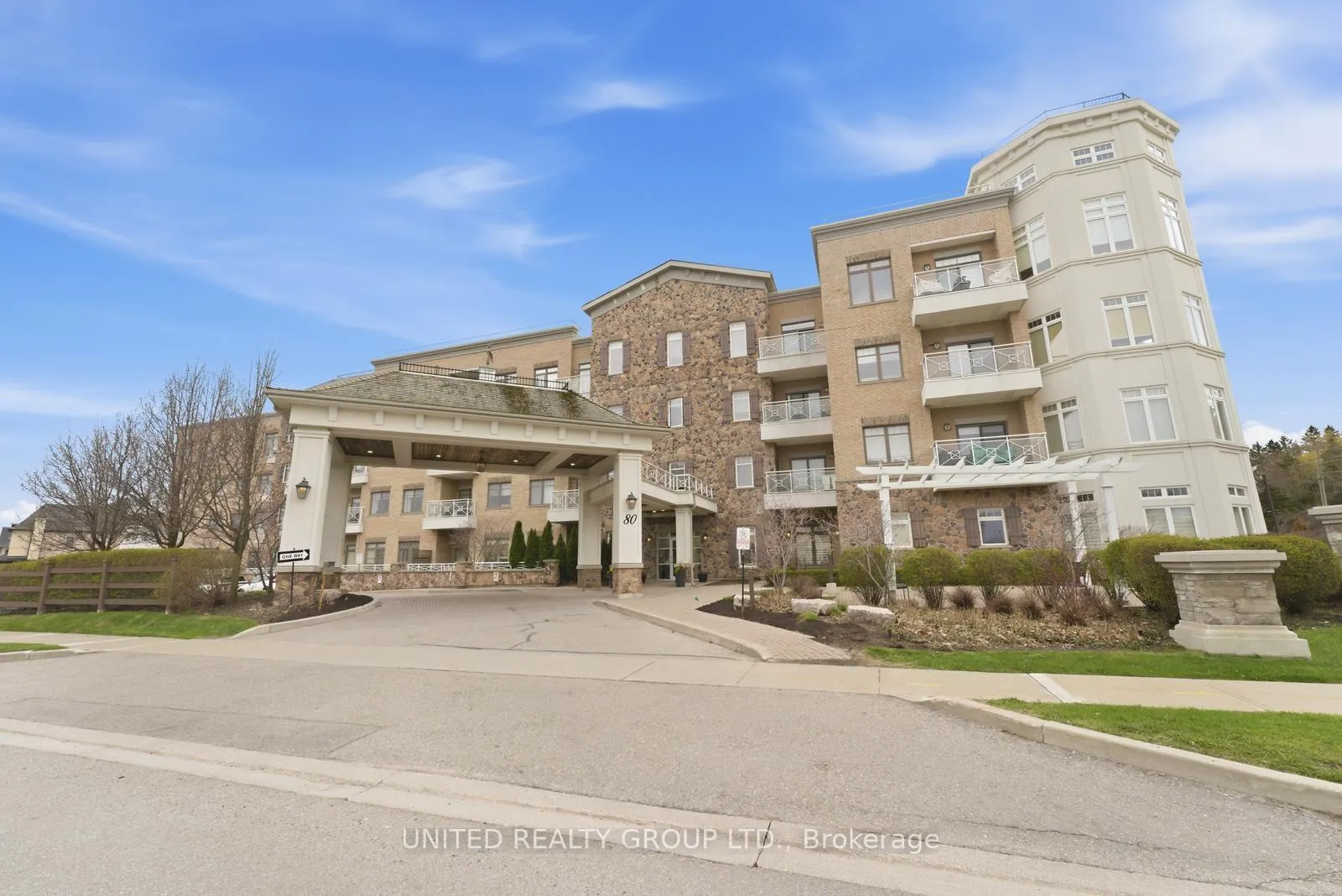 Photo 1 of Unit 128, 80 Burns Boulevard, King, King City — HOMEH