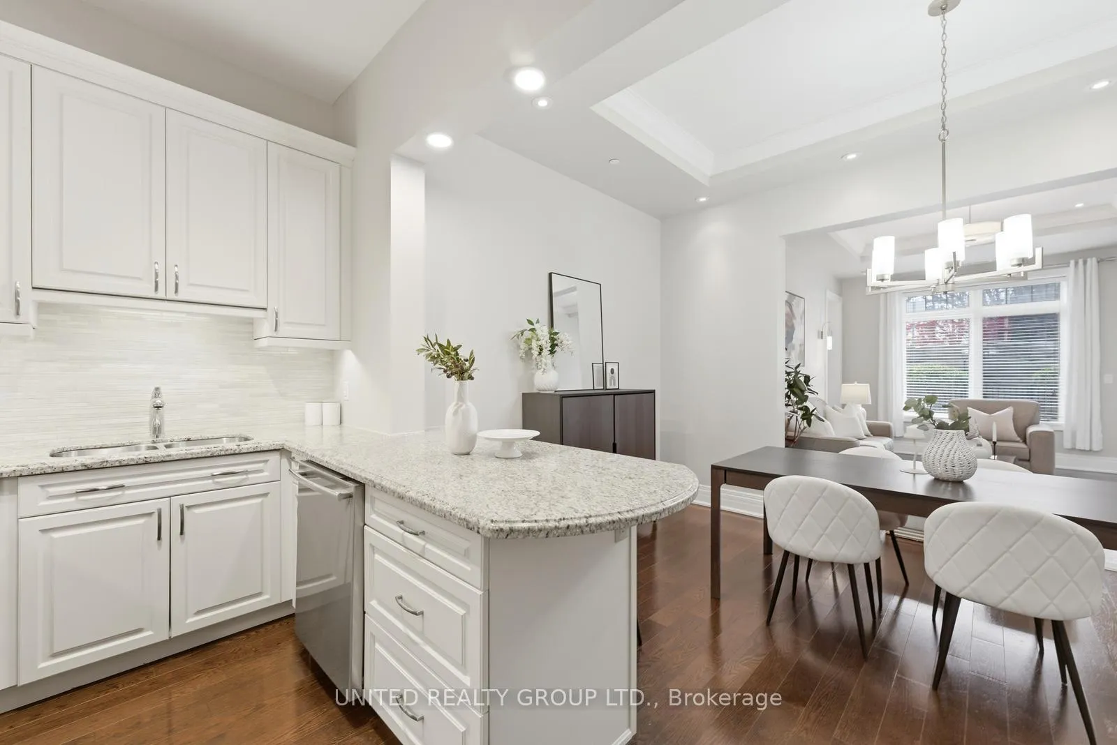 Photo 10 of Unit 128, 80 Burns Boulevard, King, King City — HOMEH