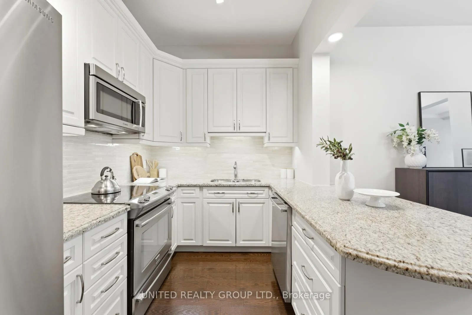 Photo 14 of Unit 128, 80 Burns Boulevard, King, King City — HOMEH