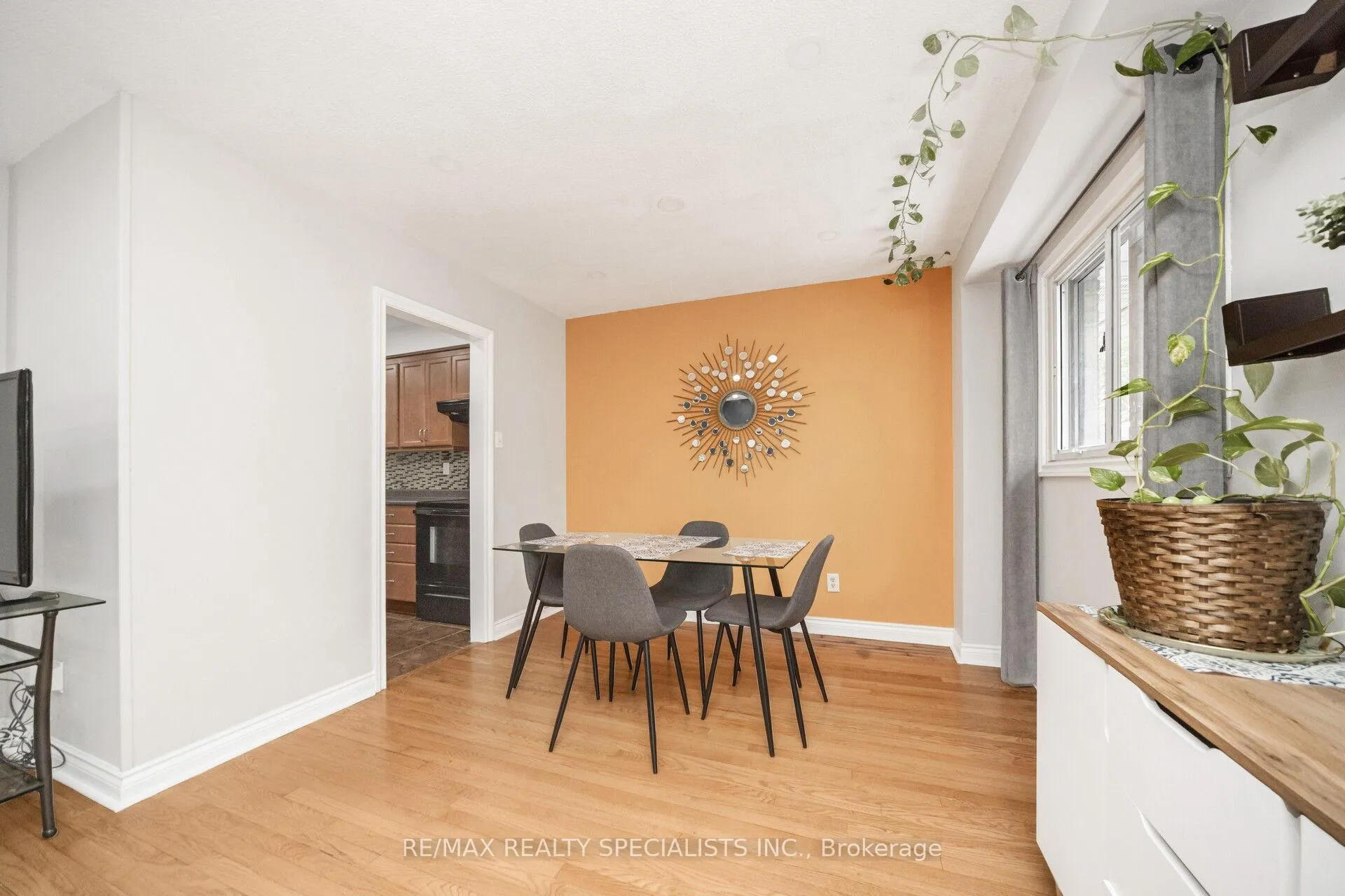 Photo 7 of 20 Enmount Drive, Brampton, Bramalea Road South Gateway — HOMEH
