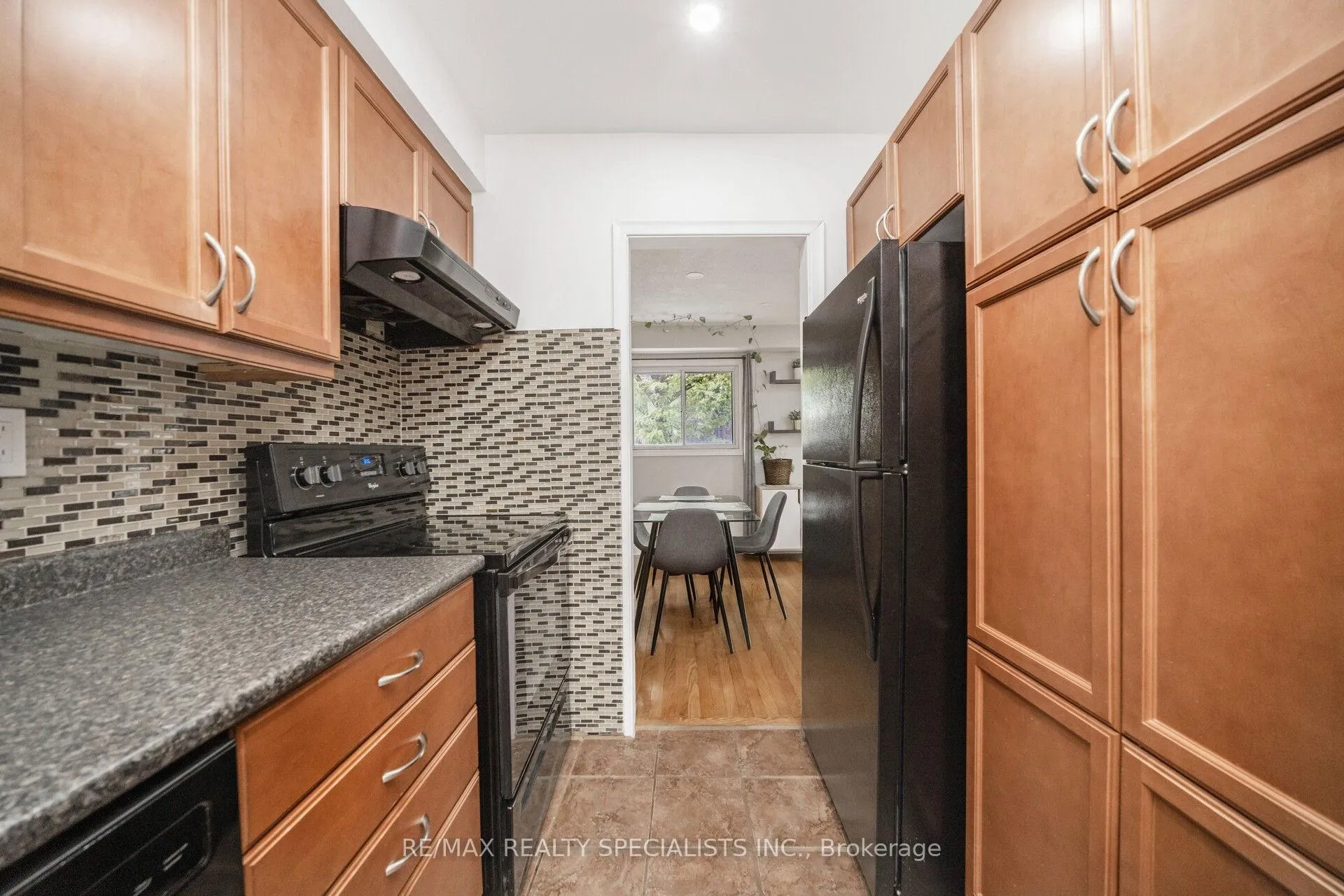 Photo 14 of 20 Enmount Drive, Brampton, Bramalea Road South Gateway — HOMEH