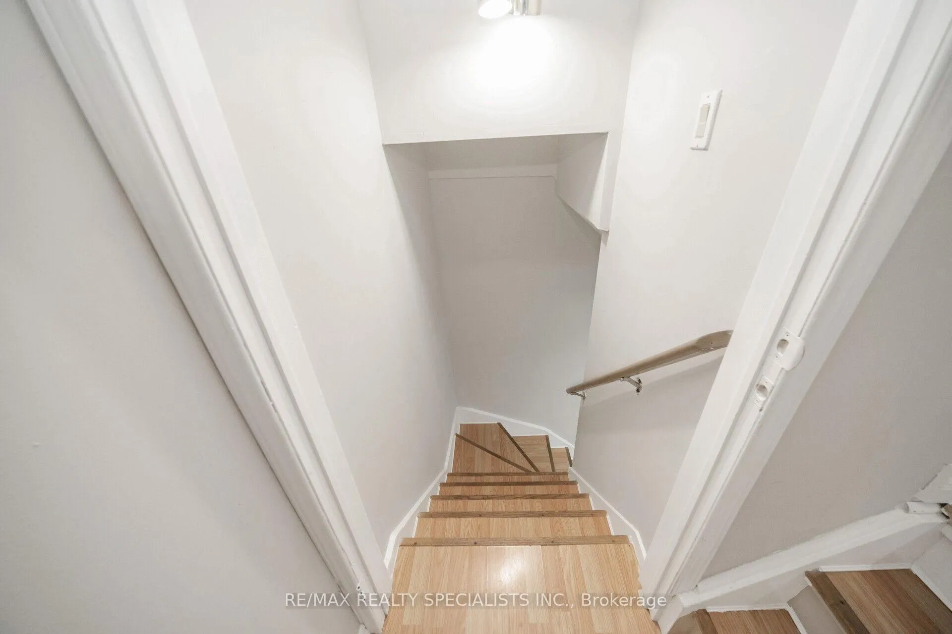 Photo 32 of 20 Enmount Drive, Brampton, Bramalea Road South Gateway — HOMEH