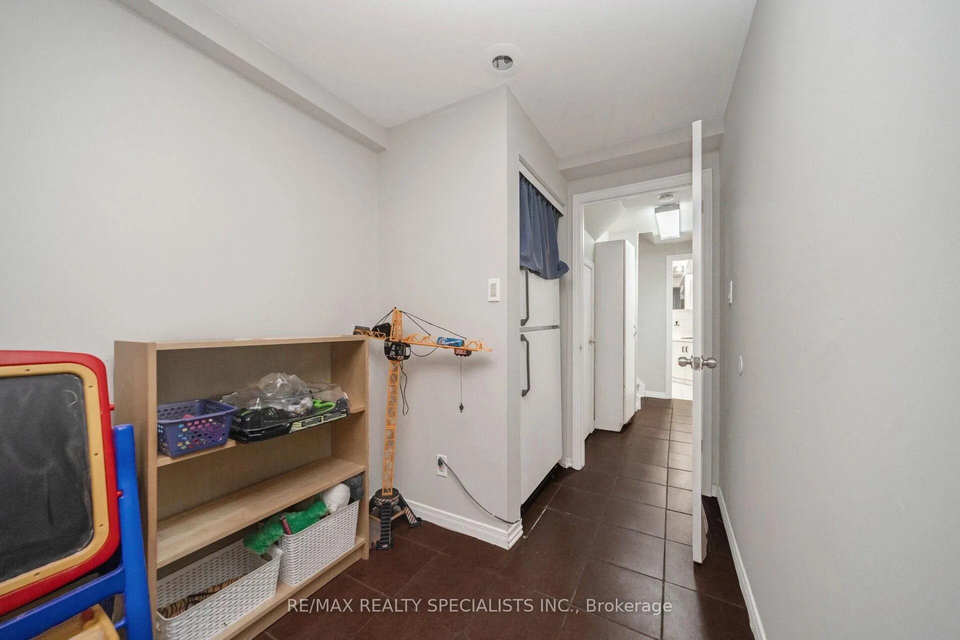 Photo 35 of 20 Enmount Drive, Brampton, Bramalea Road South Gateway — HOMEH
