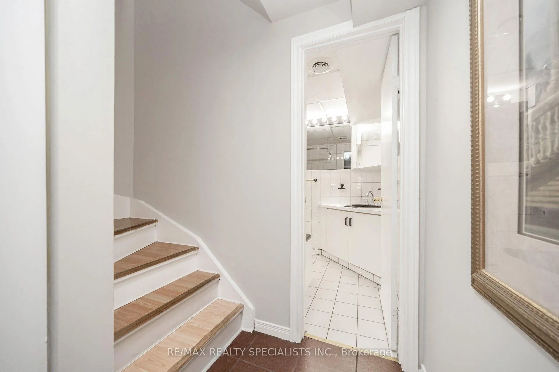 Photo 36 of 20 Enmount Drive, Brampton, Bramalea Road South Gateway — HOMEH