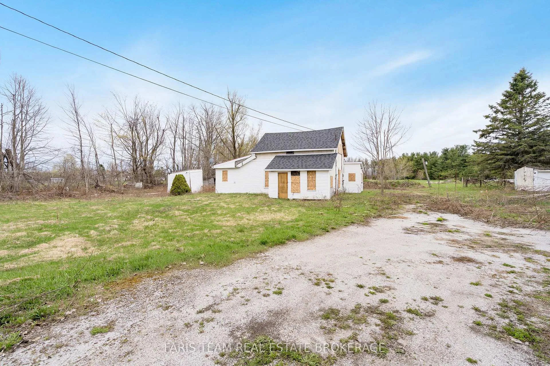 Photo 1 of 10058 Highway 12, Oro-Medonte, Rural Oro-Medonte — HOMEH