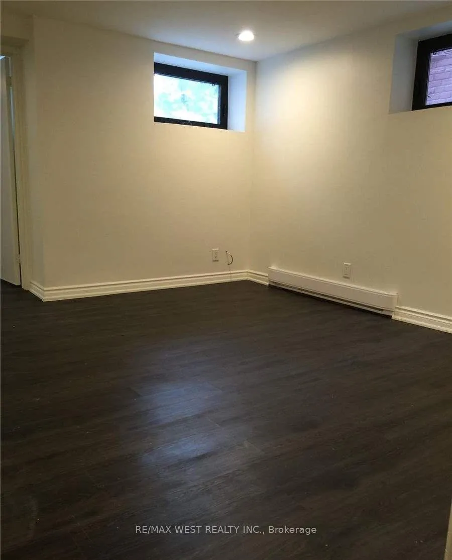 Photo 6 of Unit 4, 152 Dowling Avenue, Toronto, South Parkdale — HOMEH