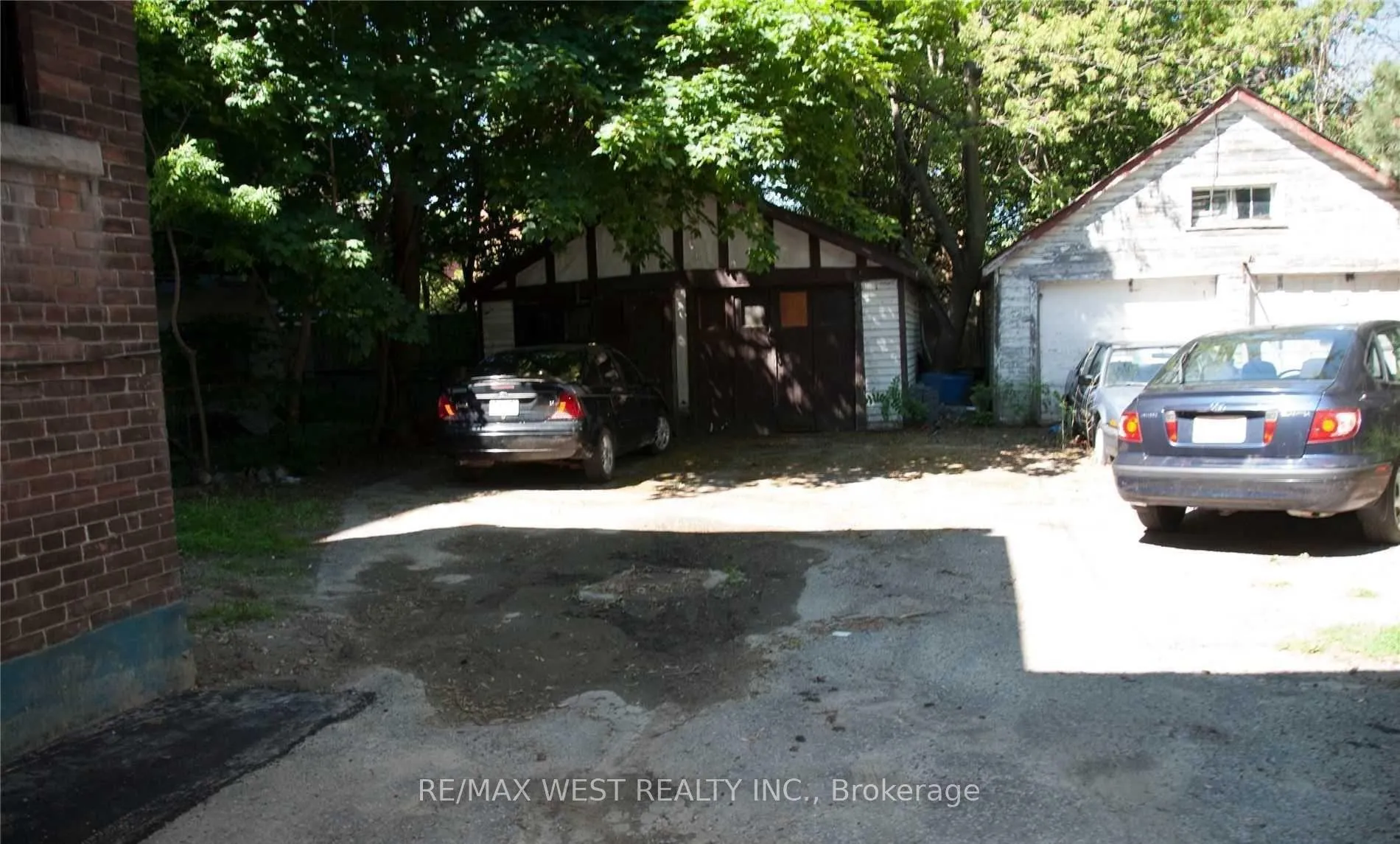 Photo 8 of Unit 4, 152 Dowling Avenue, Toronto, South Parkdale — HOMEH