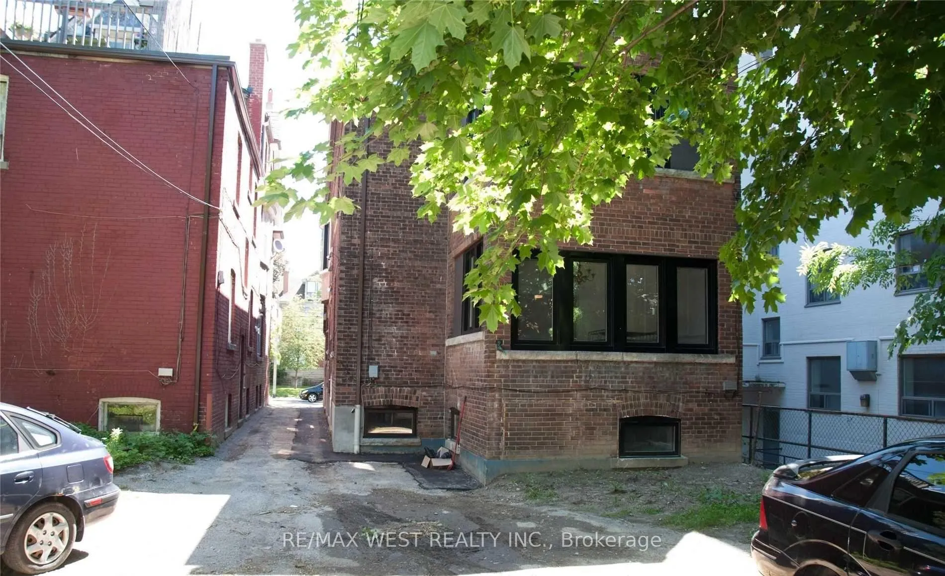 Photo 10 of Unit 4, 152 Dowling Avenue, Toronto, South Parkdale — HOMEH