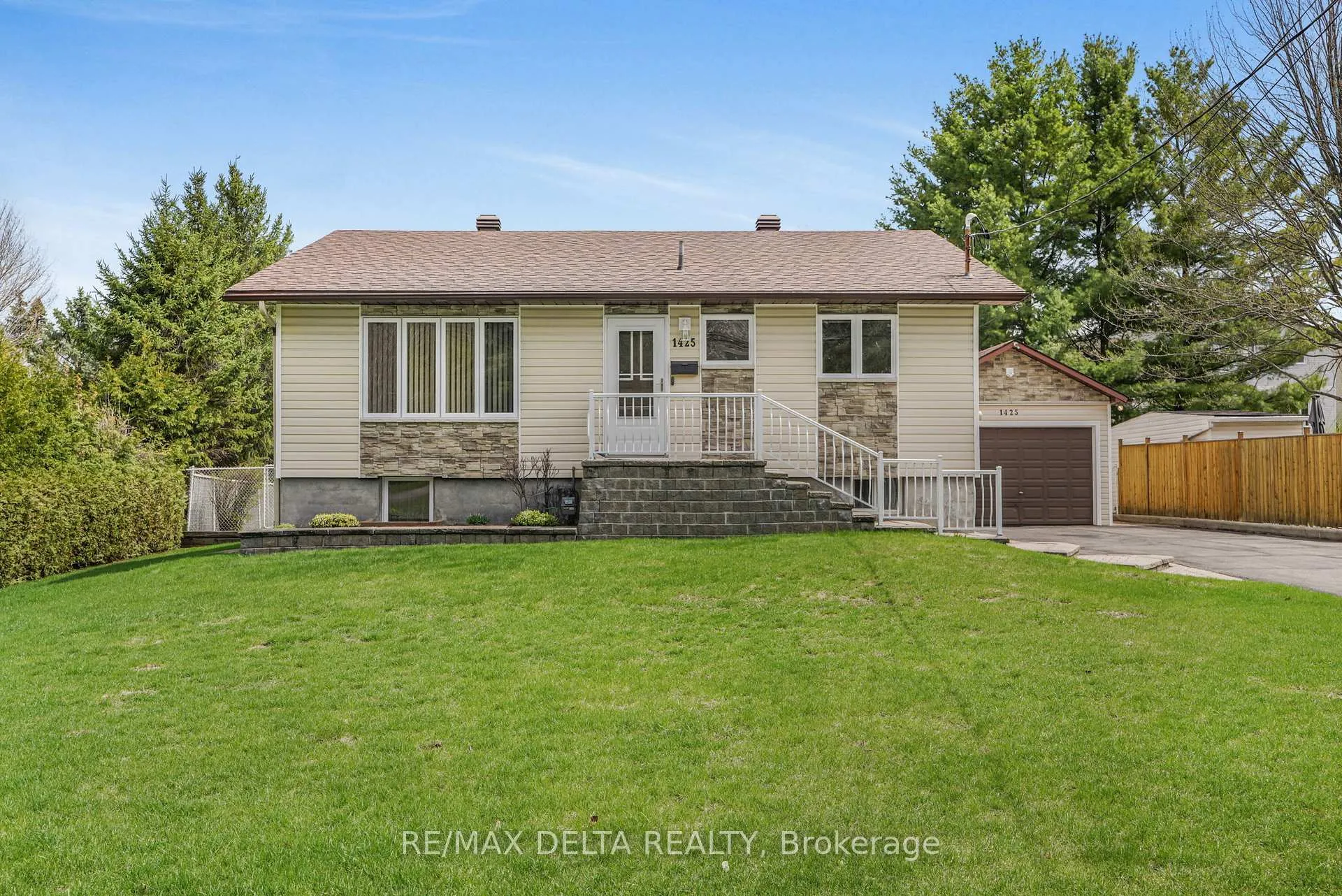 Photo 2 of 1425 Boyer Road, Ottawa, Chateauneuf — HOMEH