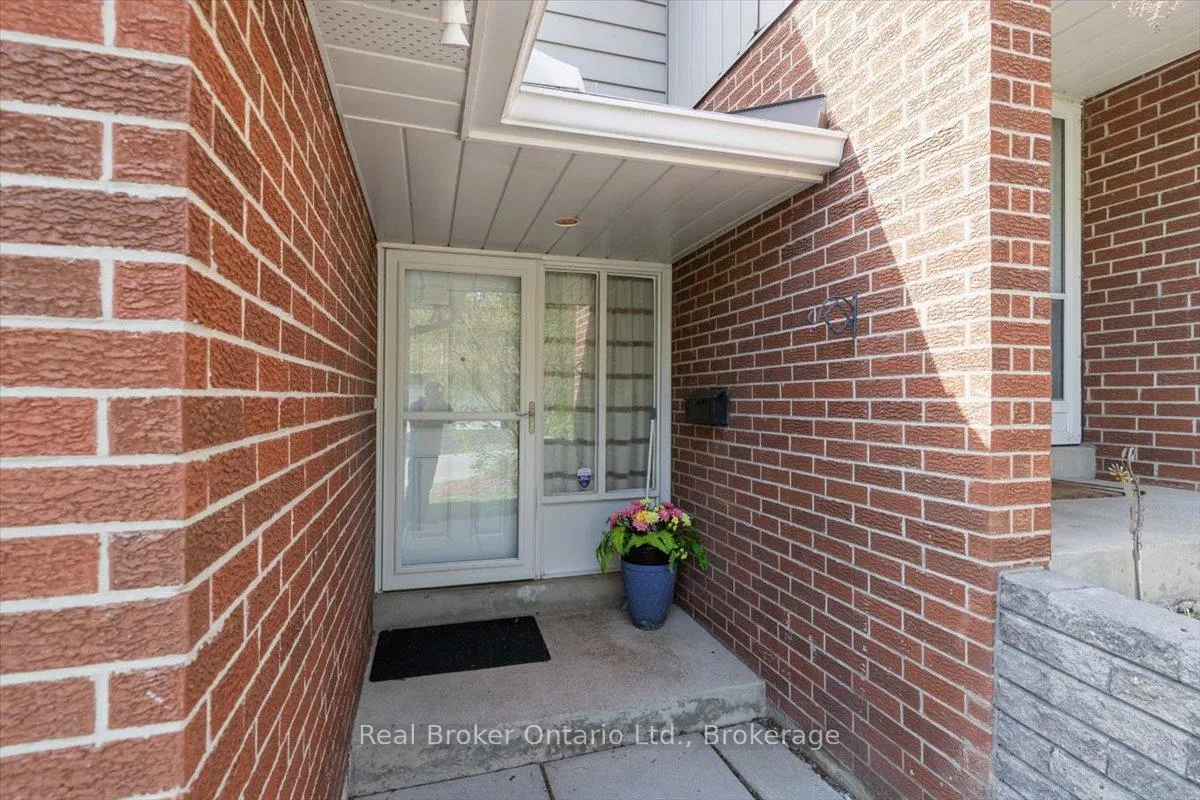 Photo 26 of Unit 16, 16 Hadati Road, Guelph, Grange Road — HOMEH