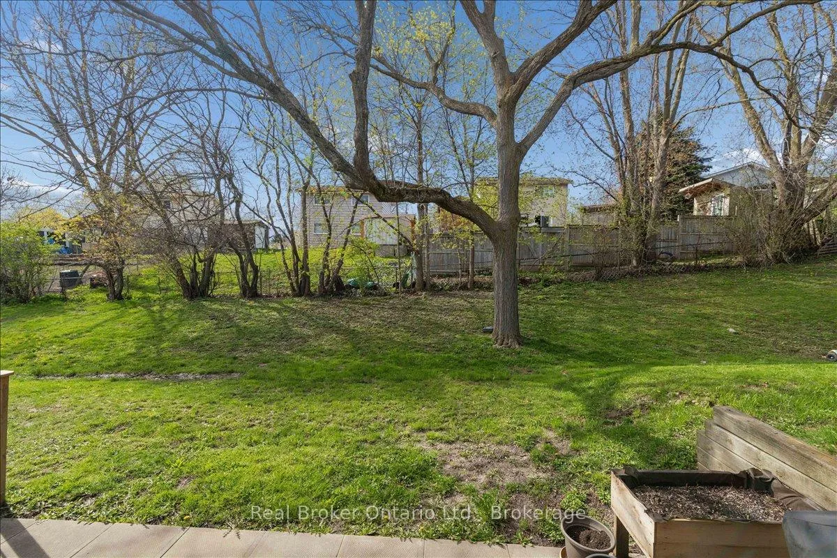 Photo 27 of Unit 16, 16 Hadati Road, Guelph, Grange Road — HOMEH